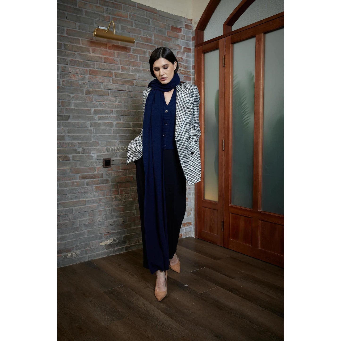 Women Caimbra Knit Scarf - Twill Knit Shawl in Blue