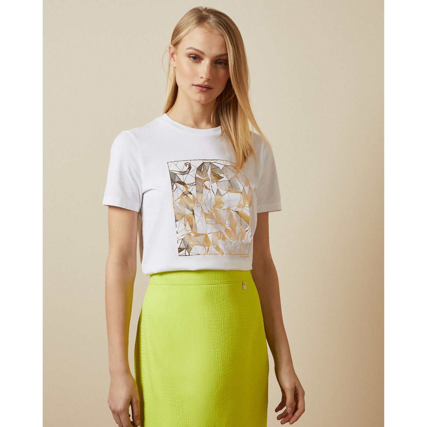 Women Robyyin- Animals Tee - White