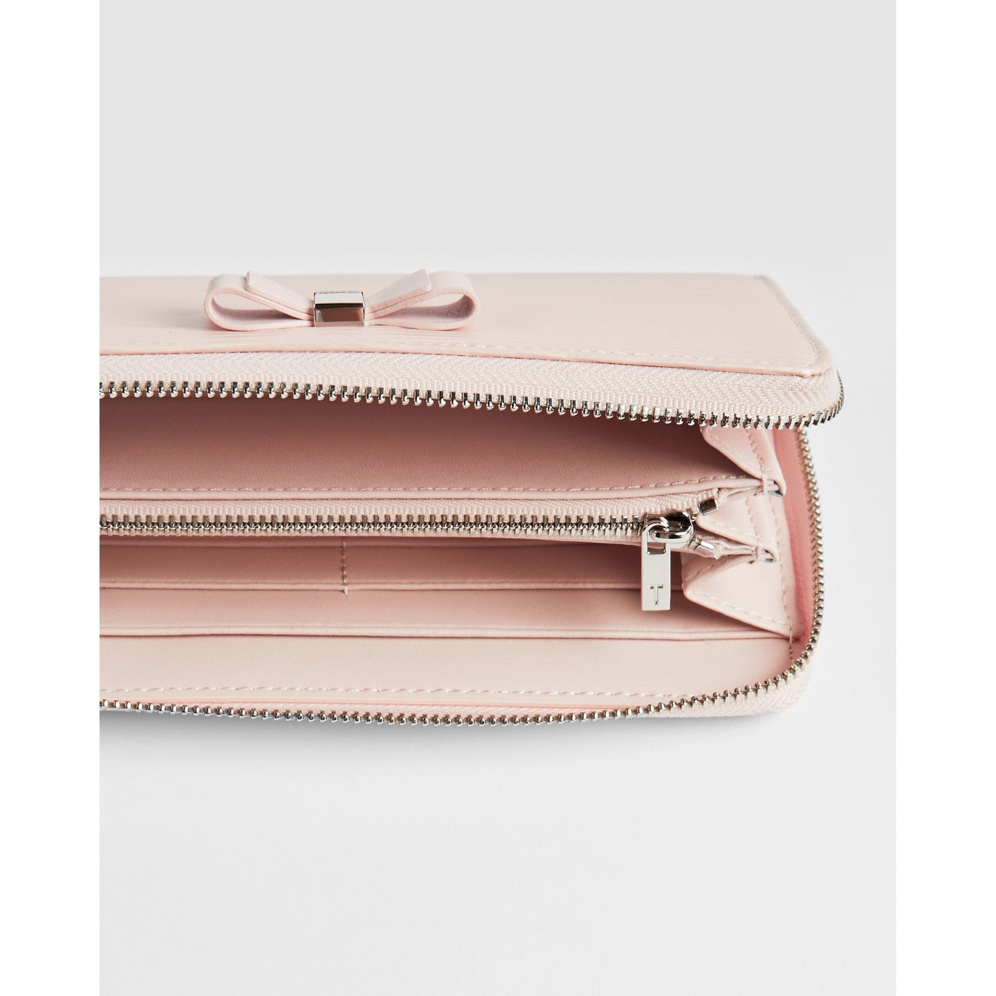 Women Dasiaa-Bow Detail Zip Around Matinee - Dusky Pink