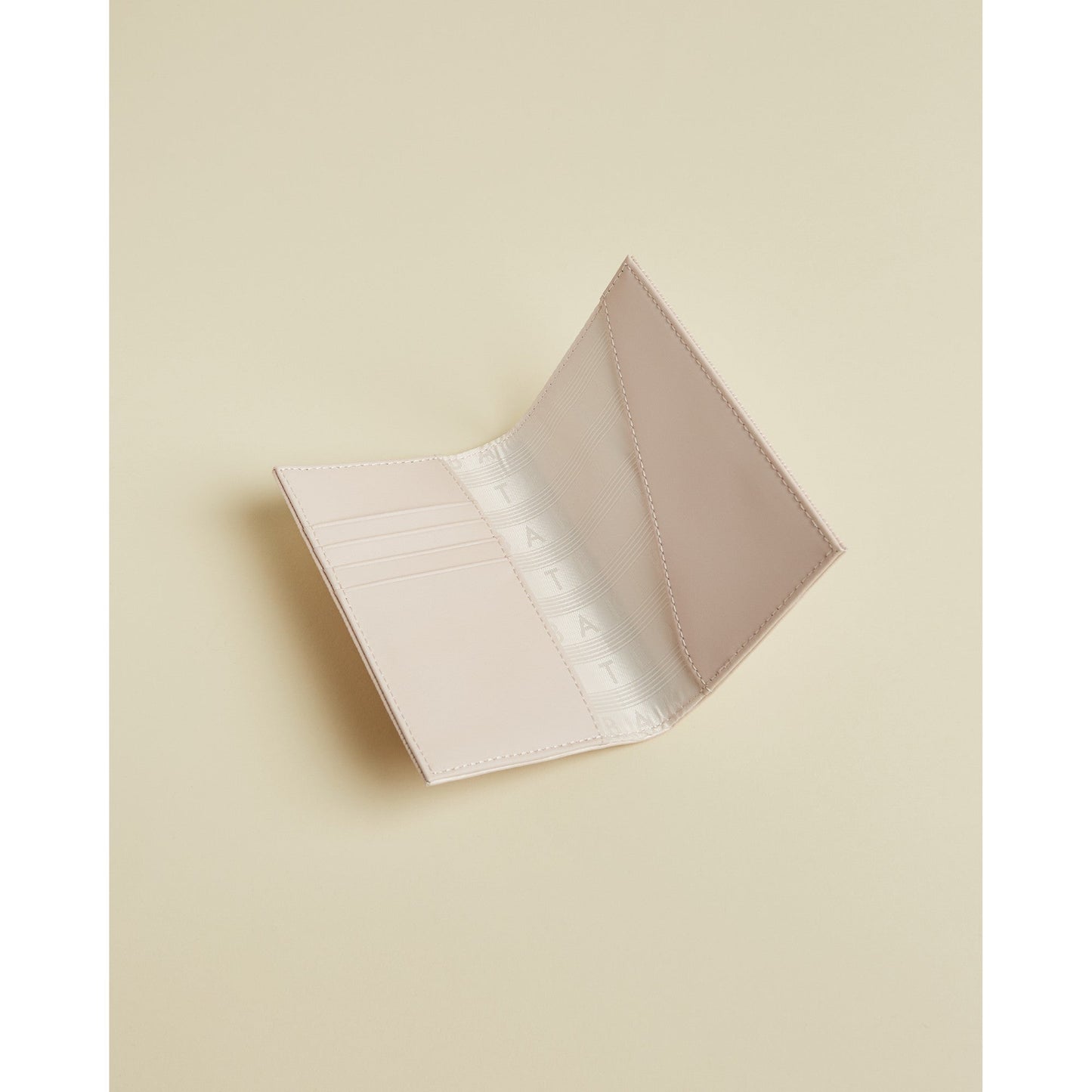 Women Dorlly-Bow Detail Passport Holder - Dusky Pink
