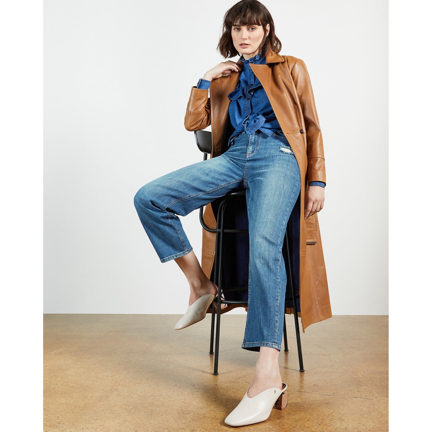 Women Emmba-Straight Leg Jean - Mid-Wash