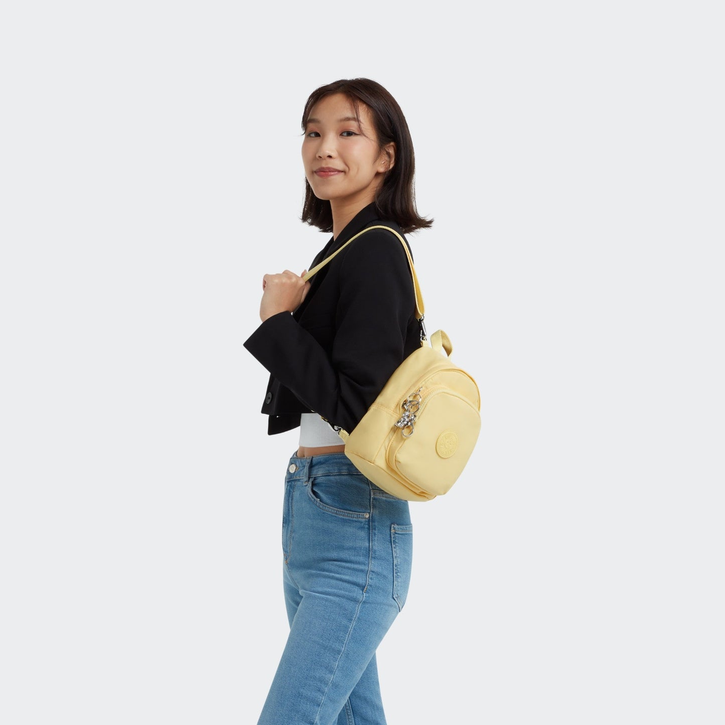 Delia 緊湊型軟黃