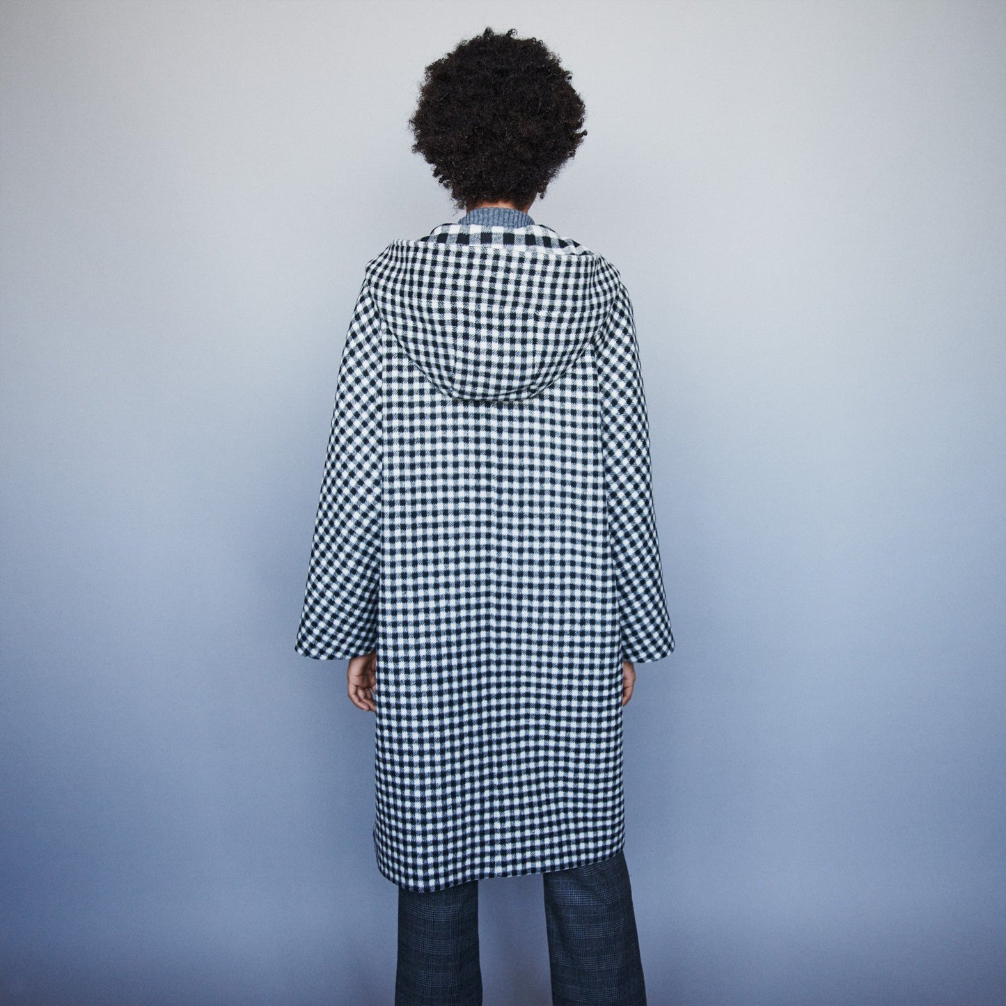 Goga Outerwear - Black / White