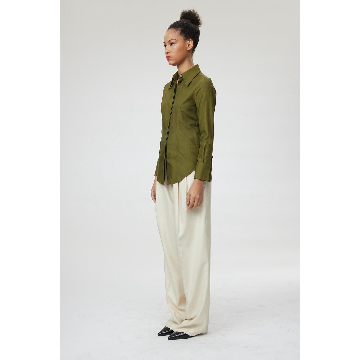 Women Trento Blouse - Fitted Silk Blouse in Olive Green