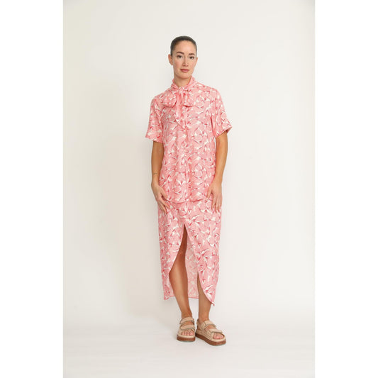Women Horn Blouse - Horn Blouse in Pink Petal Print
