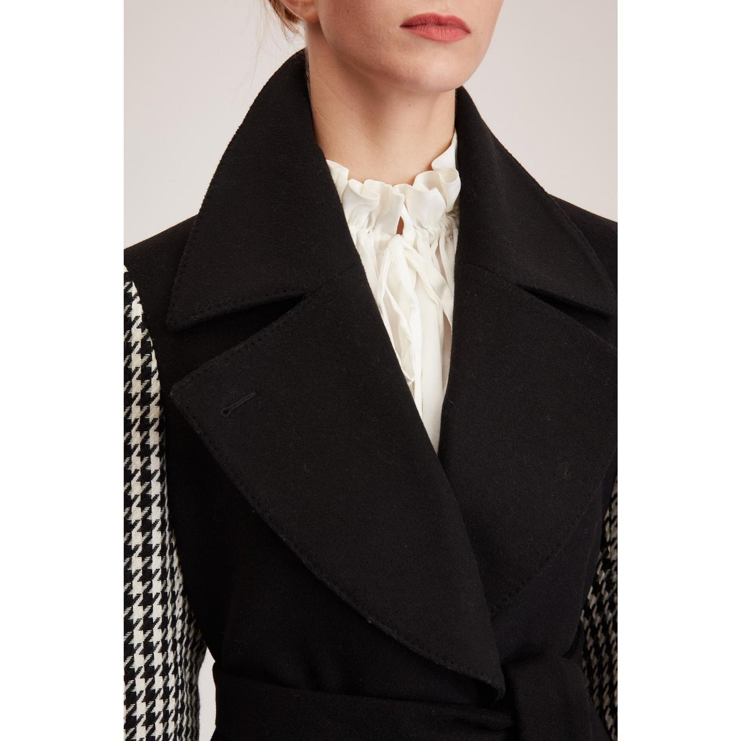 Women Aberdeen Coat - Single Breasted, Wide Lapel Long Coat - Black