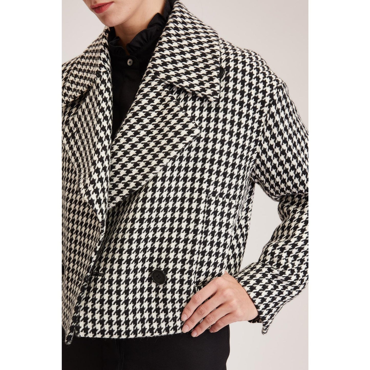 Women Ashford Coat - Double Breasted Short Jacket in Black Dogtooth