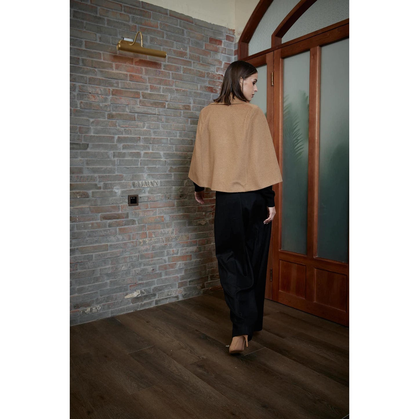 Women Alfena Cape - Cape in Camel Beige Wool - Camel Beige