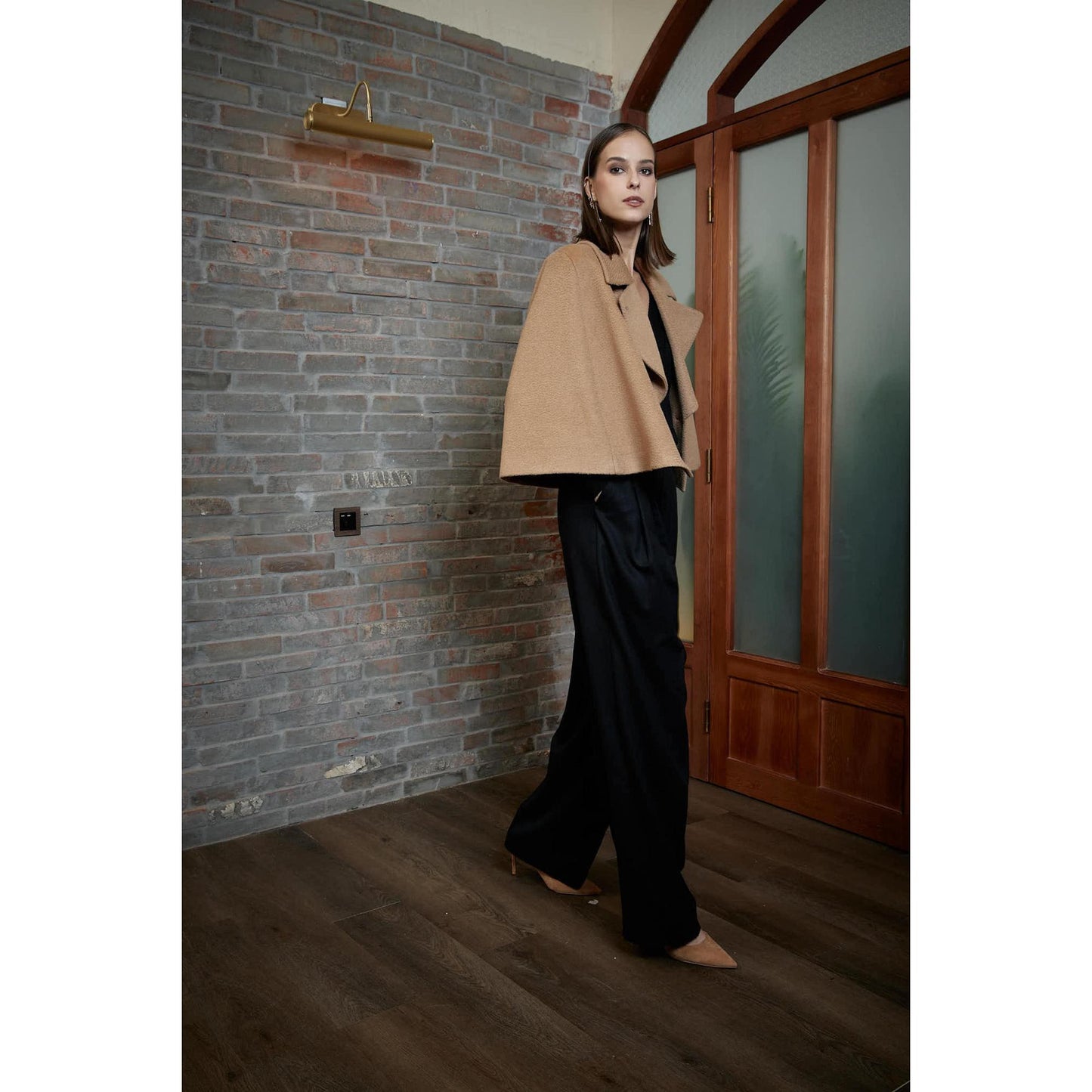 Women Alfena Cape - Cape in Camel Beige Wool - Camel Beige