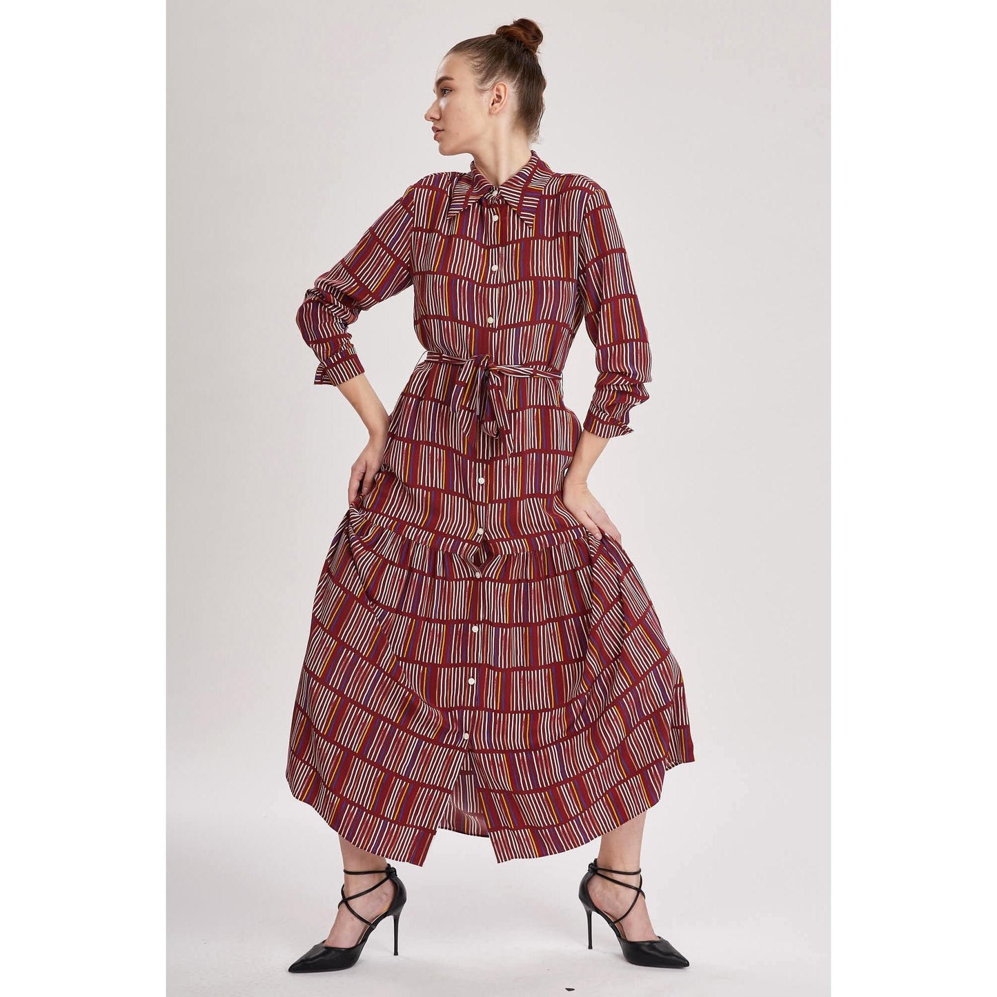 Women Cornwall Dress - Maxi Shirt Dress Detailed With Belt And Side Pockets - Red