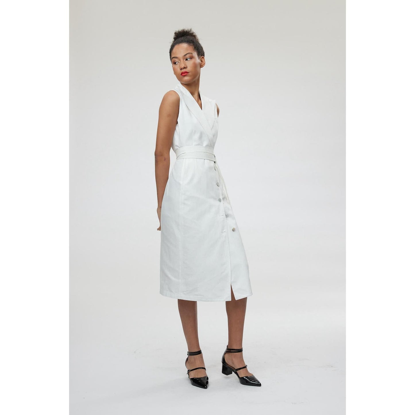 Women Pavia Dress - Tailored Sleeveless Dress in White