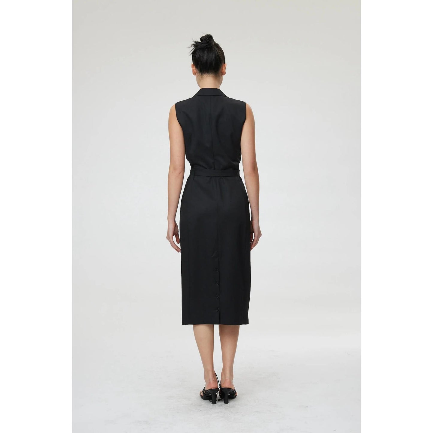 Women Pavia Dress - Tailored Sleeveless Dress in Black
