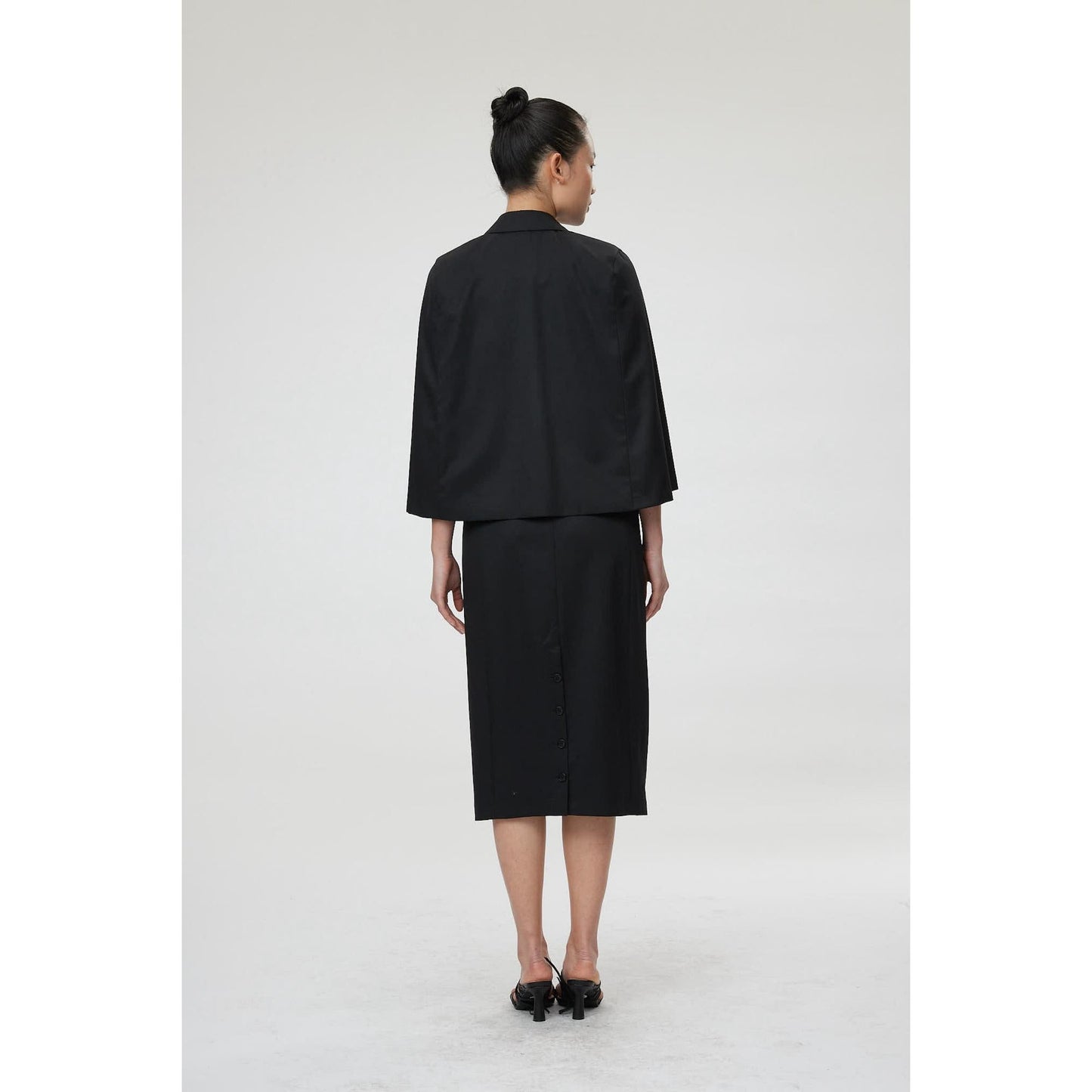 Women Sassari Jacket - Light Summer Cape in Black