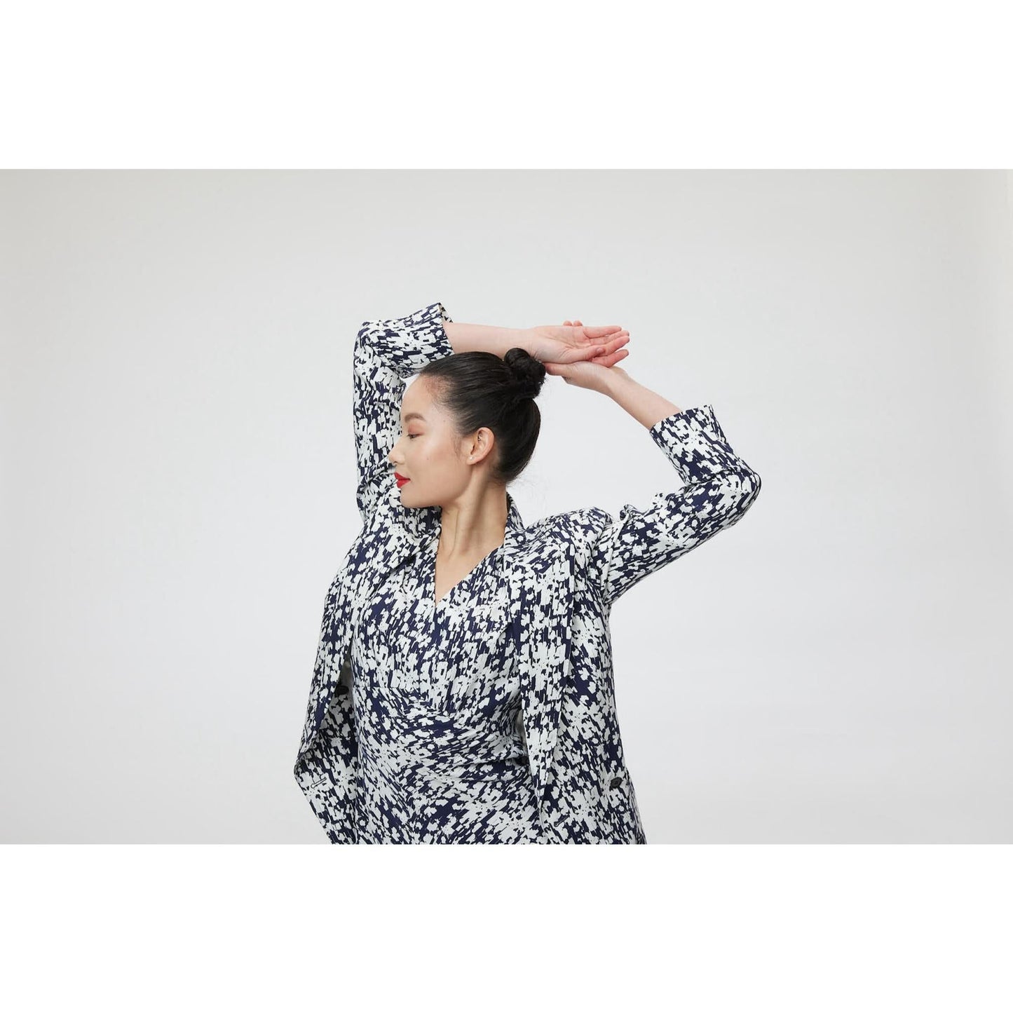 Women Alessandria Jacket - Classic Double Breasted Suit Jacket in Floral Navy Print