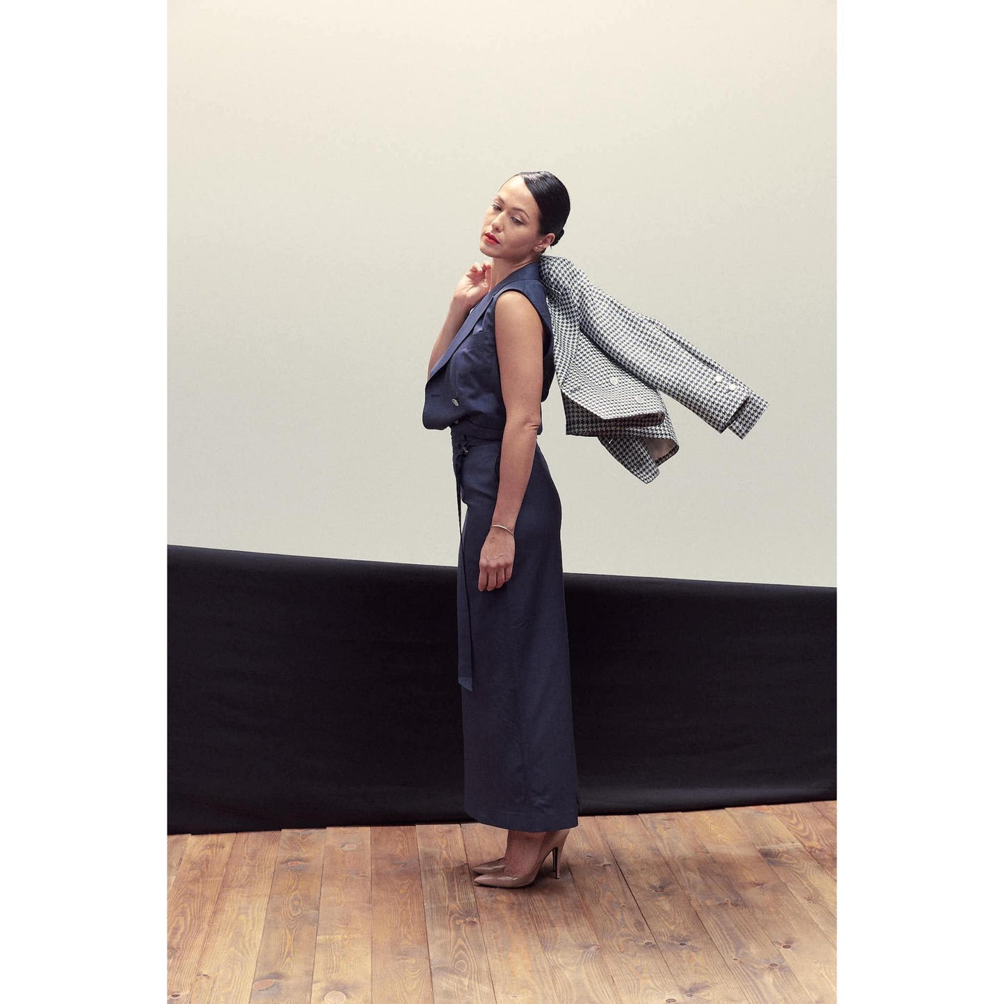 Women Milano Jacket - Short Suit Jacket in Navy Blue Dogtooth