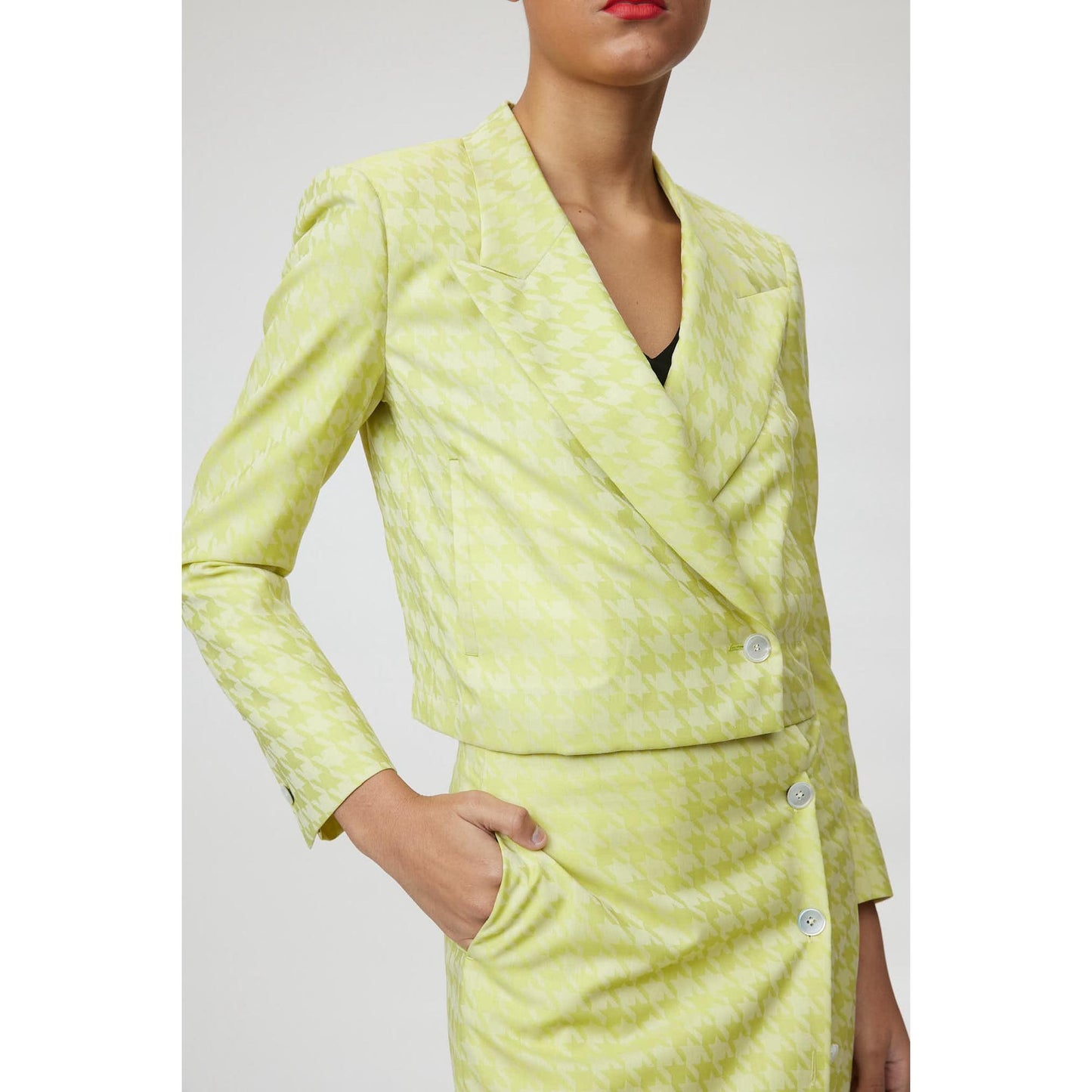 Women Verona Jacket - Cropped Jacket in Lime Green Dogtooth Jacquard
