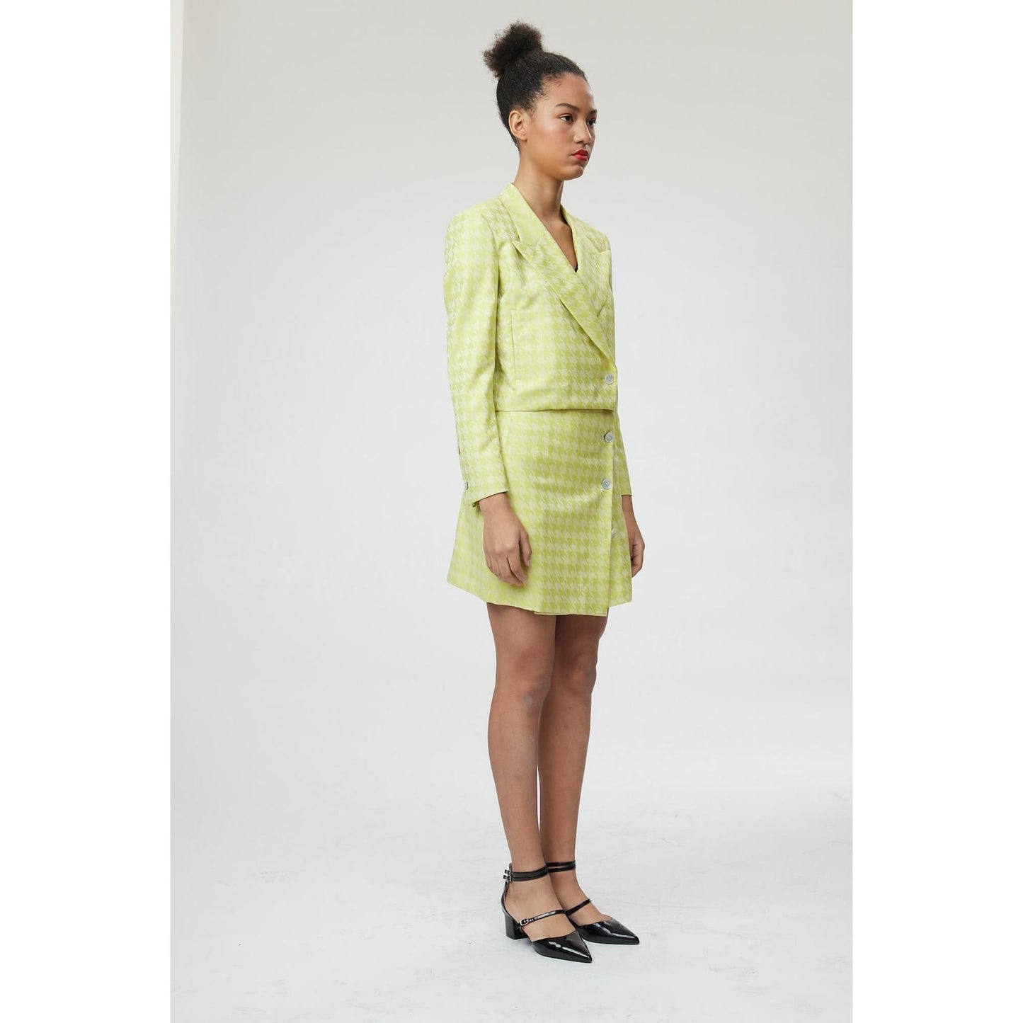 Women Verona Jacket - Cropped Jacket in Lime Green Dogtooth Jacquard