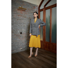 Load image into Gallery viewer, Women Almada Jacket - Double Breasted Jacket in Princess Check - Black
