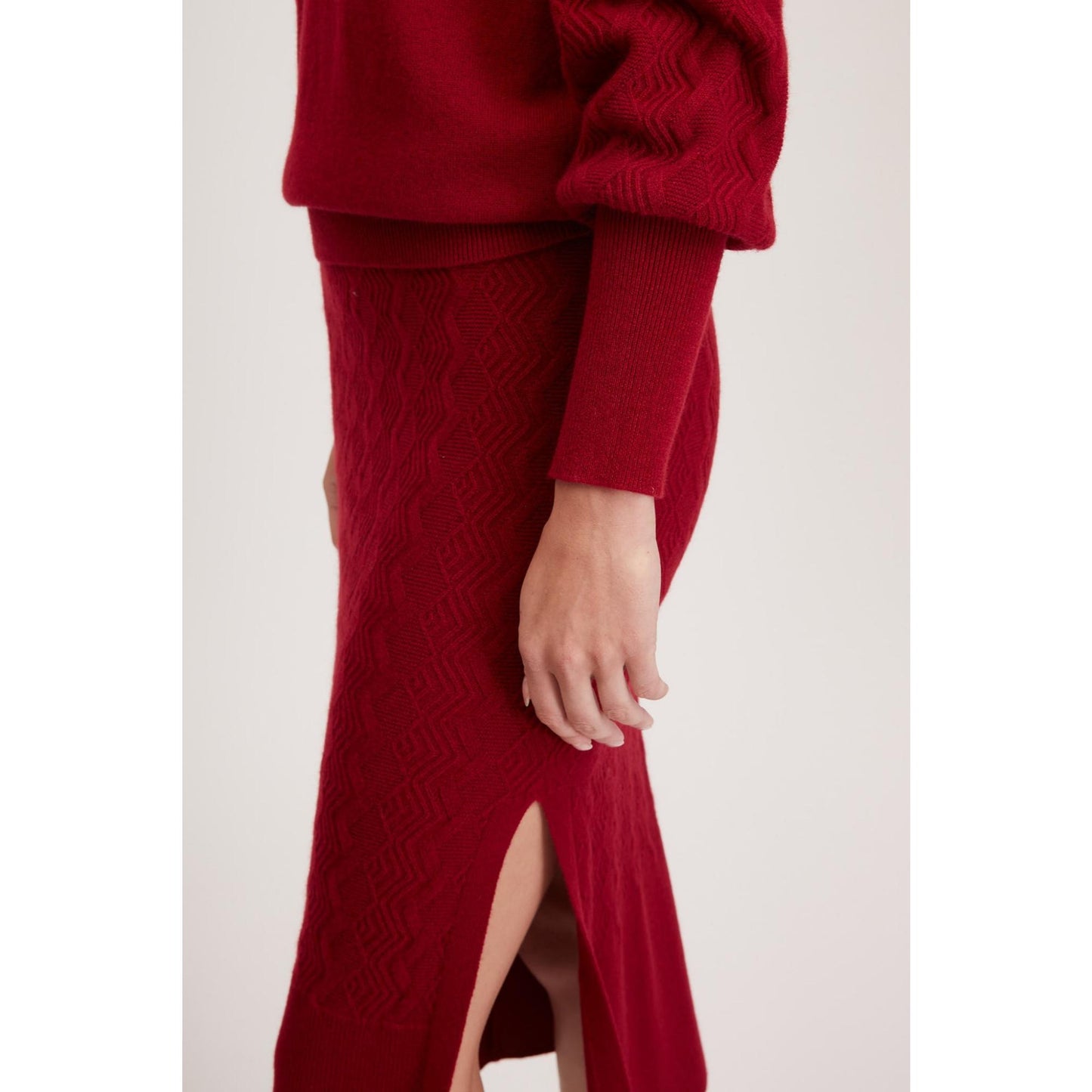 Women Rouen Knit Skirt - Knitted Pencil Skirt With Side Slit in Red Wine Cashmere