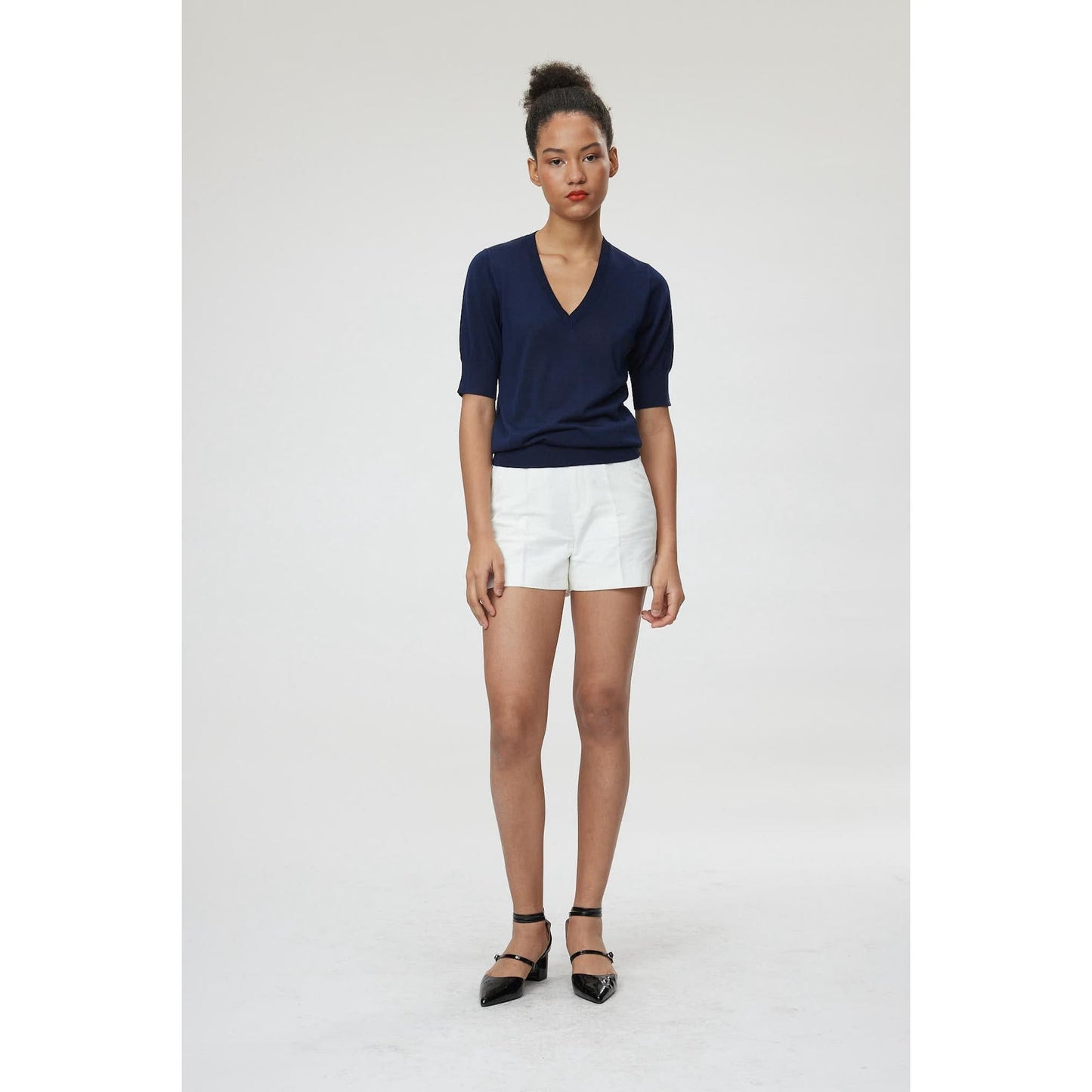 Women Plain Knit, V-Neck T-Shirt in Navy