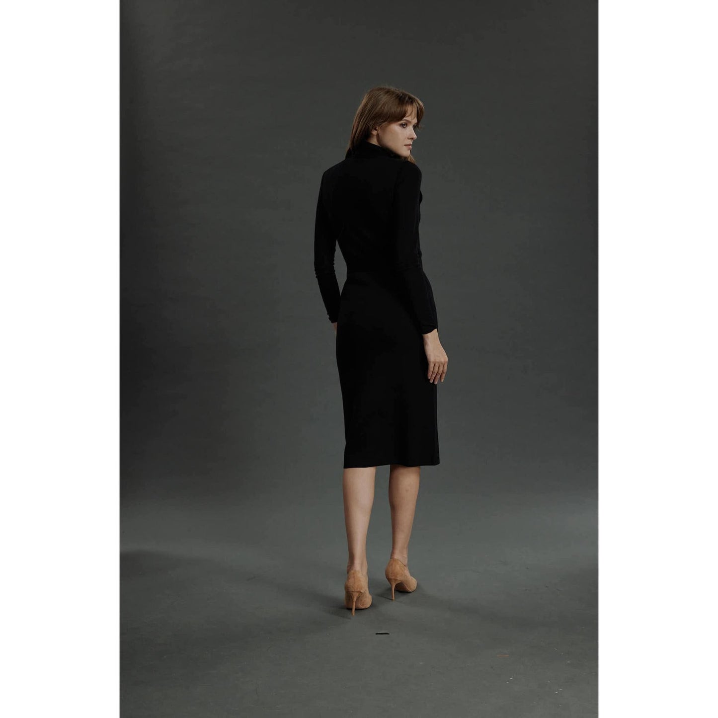 Women Porto Knit Dress - Knit V-Neck Dress in Black