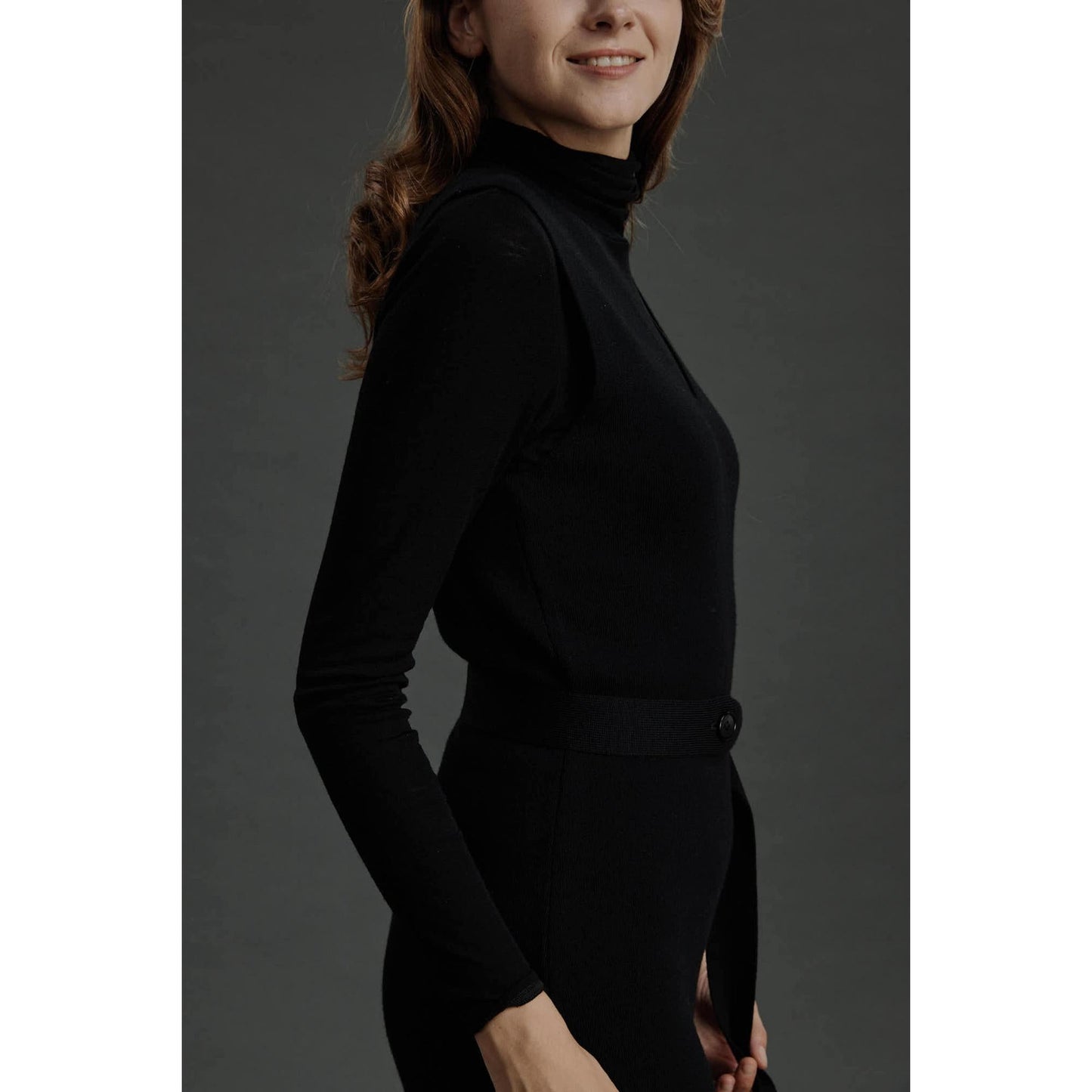 Women Porto Knit Dress - Knit V-Neck Dress in Black