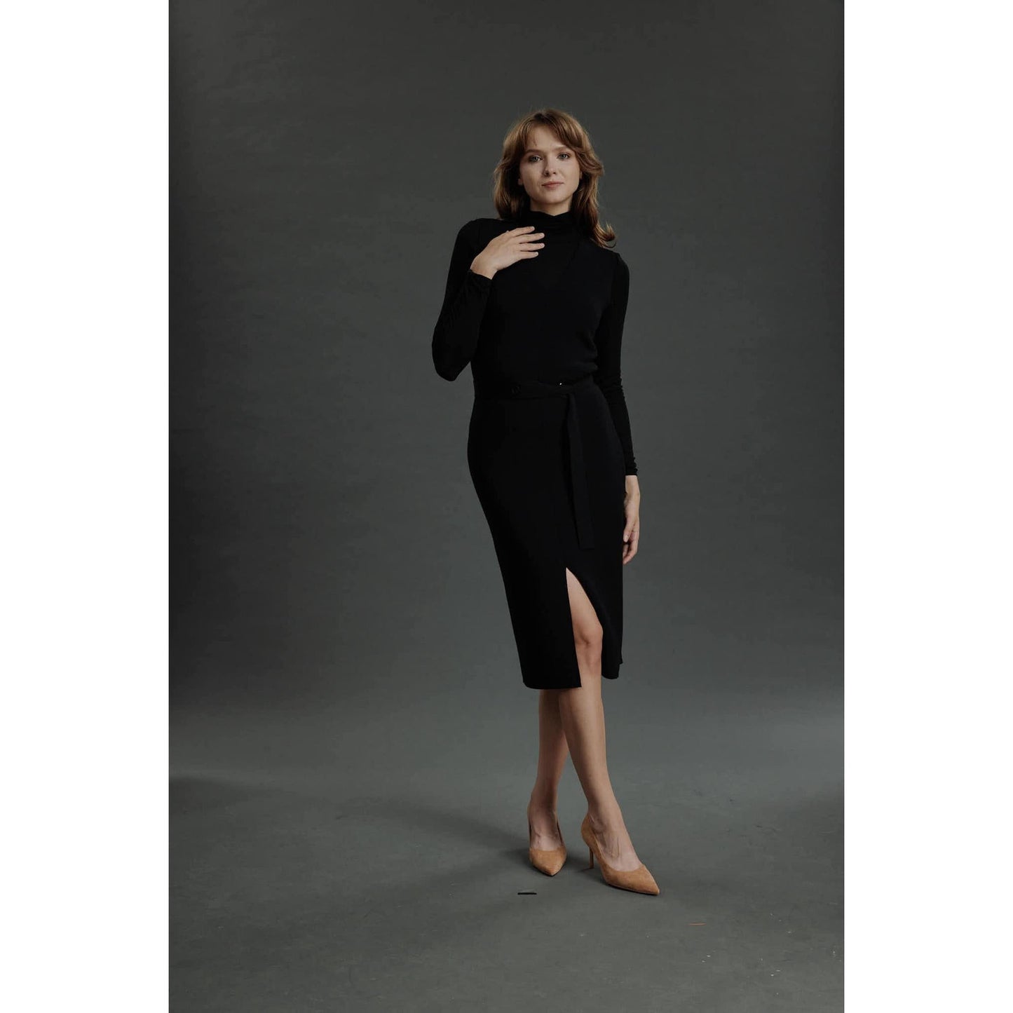 Women Porto Knit Dress - Knit V-Neck Dress in Black