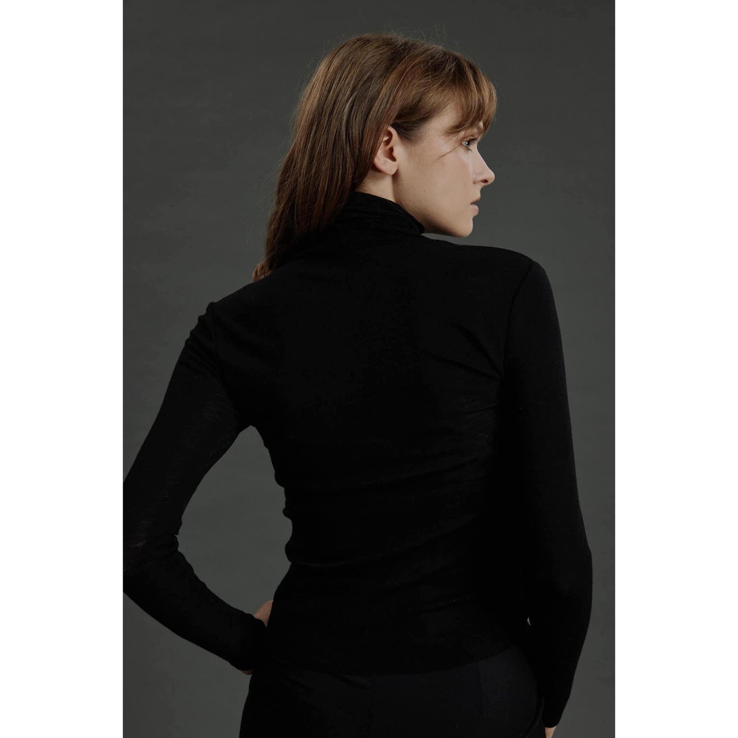 Women Braga Top - Turtle Neck Sweater in Black