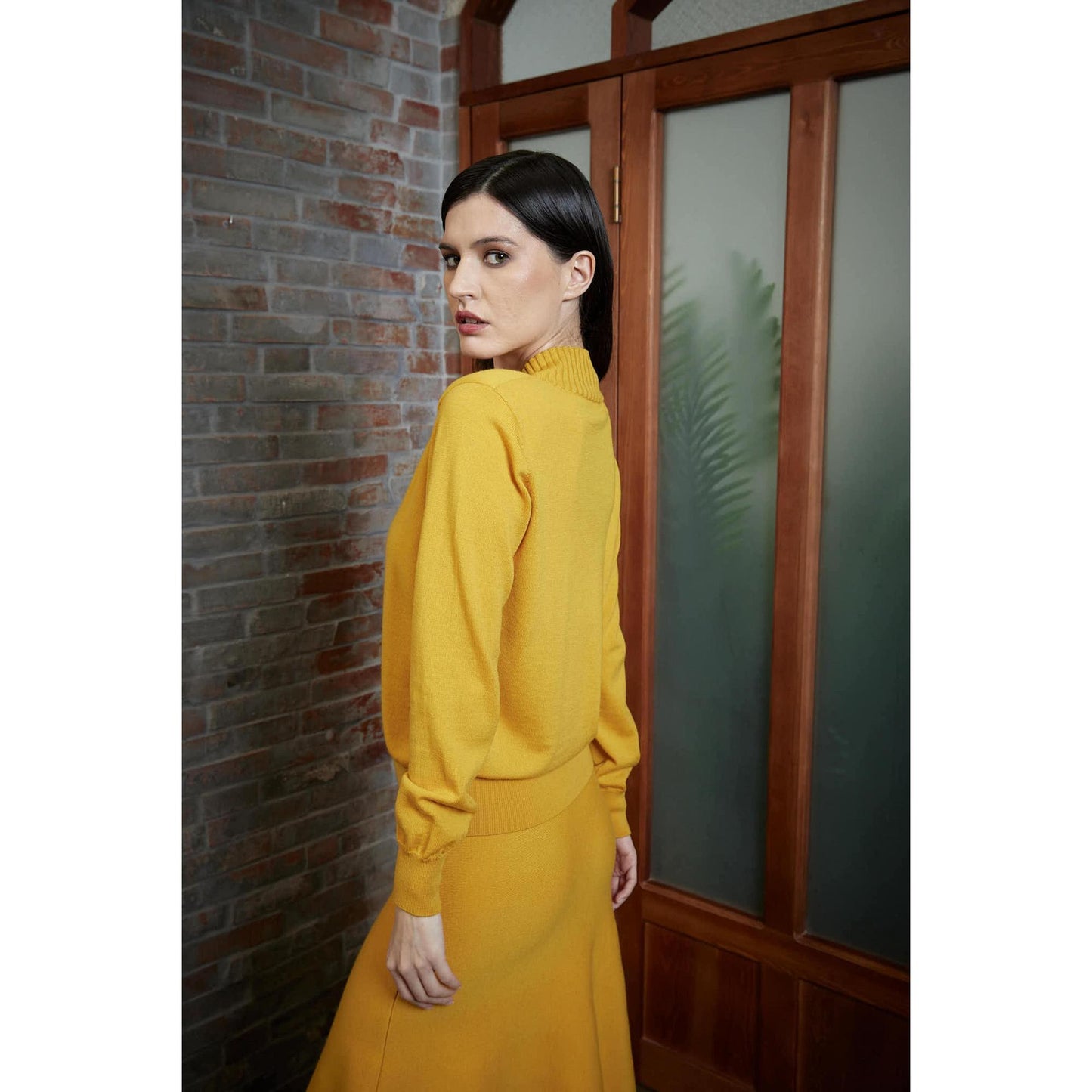 Women Marinha Grande Top - V-Neck Sweater in Ochre Yellow