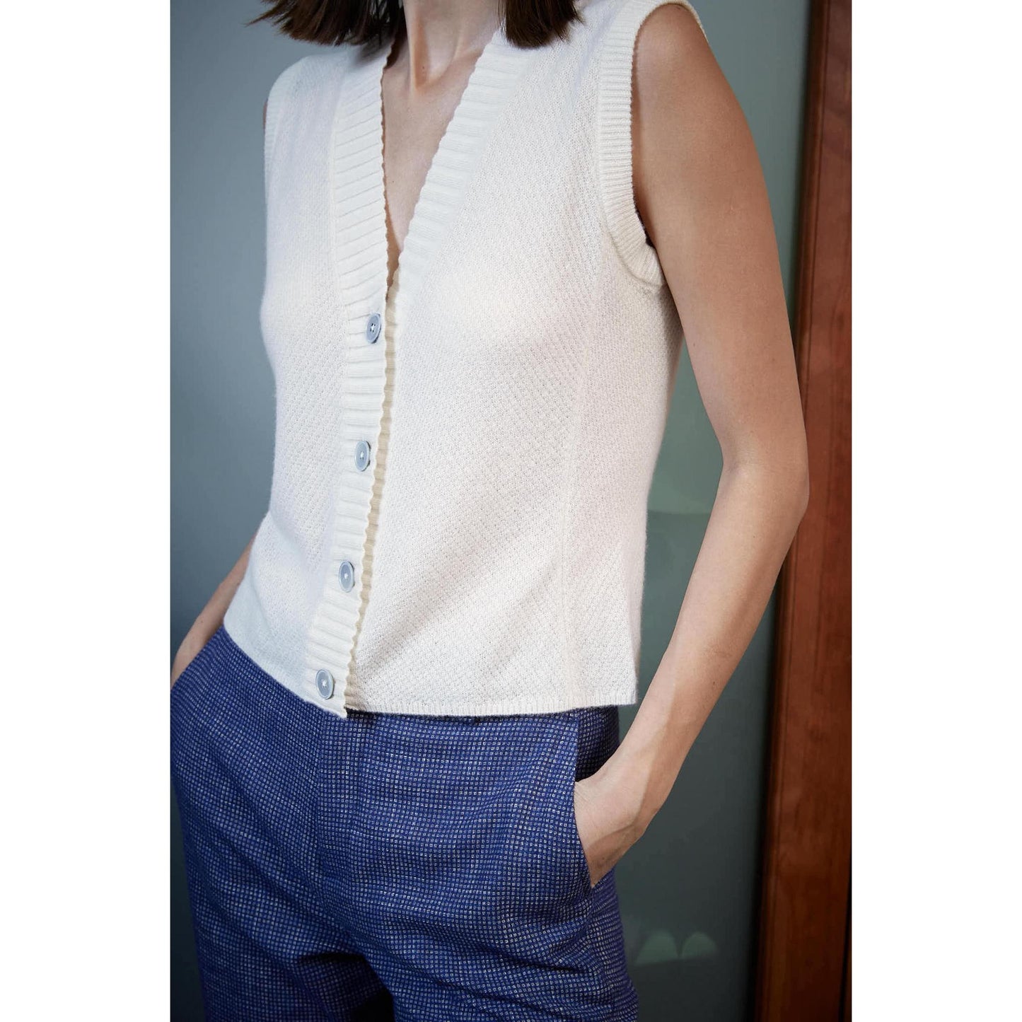 Women Amadora Vest - Knit Vest in Daisy White