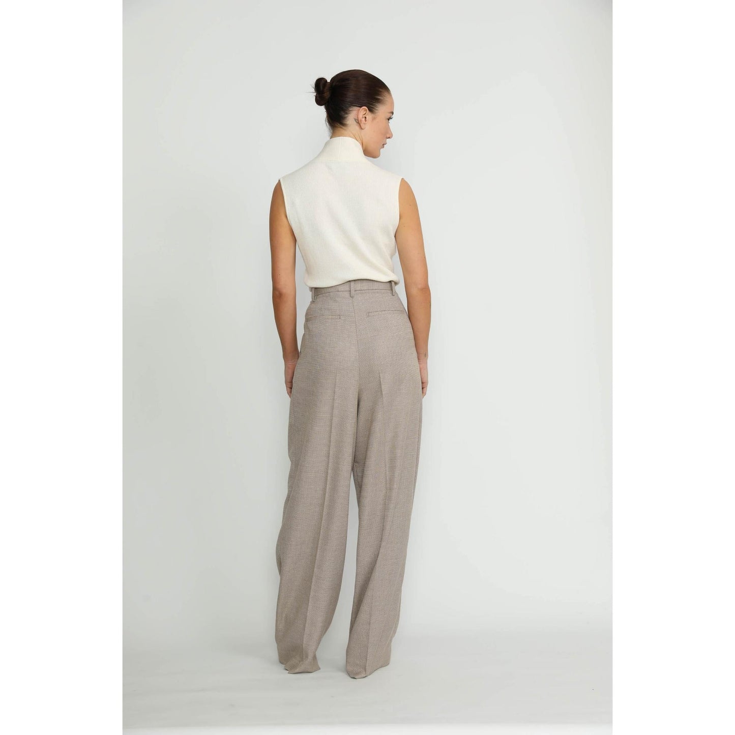 Women Arbon Waistcoat - Arbon White Knit Waistcoat