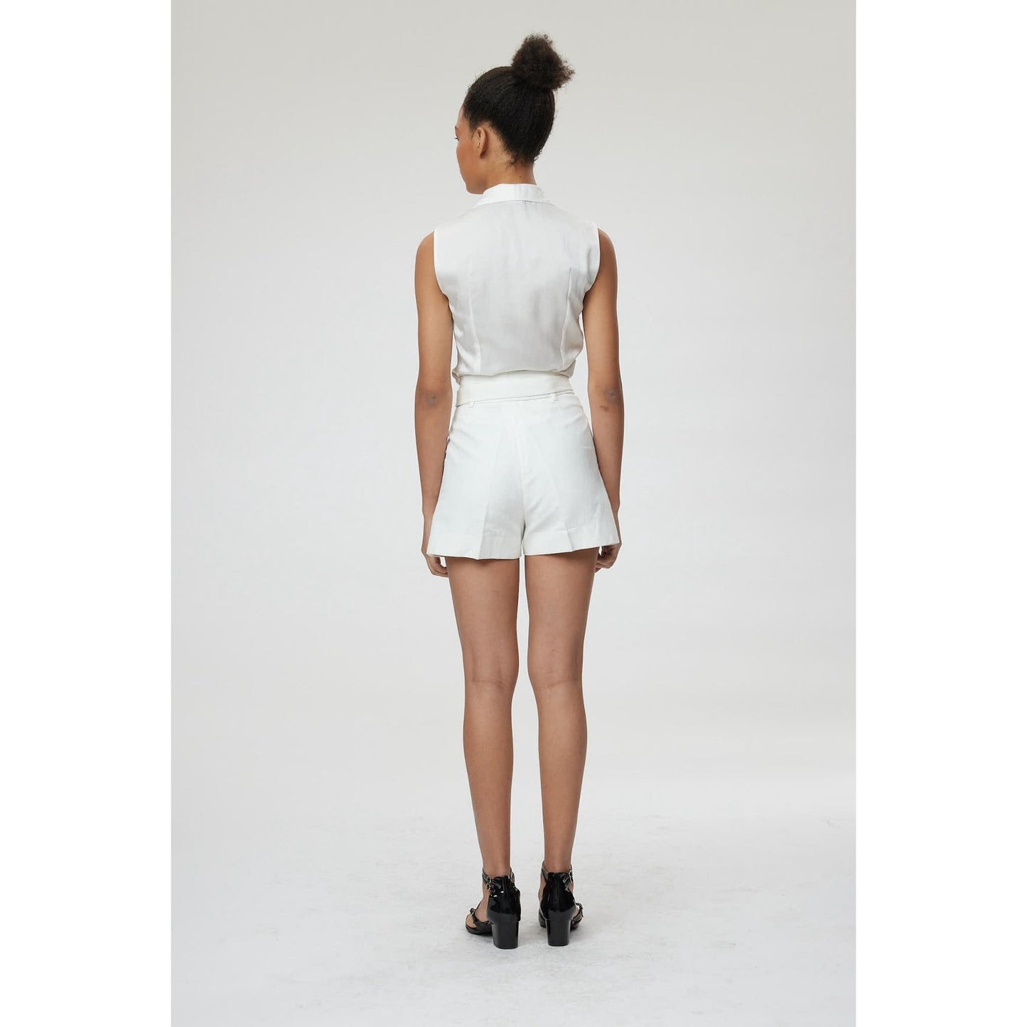 Women Capri Short - Tailored Shorts in White