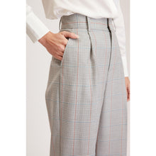 Load image into Gallery viewer, Women Almeria Trouser - Wide Leg, High Waisted Trousers in Light Grey Tartan
