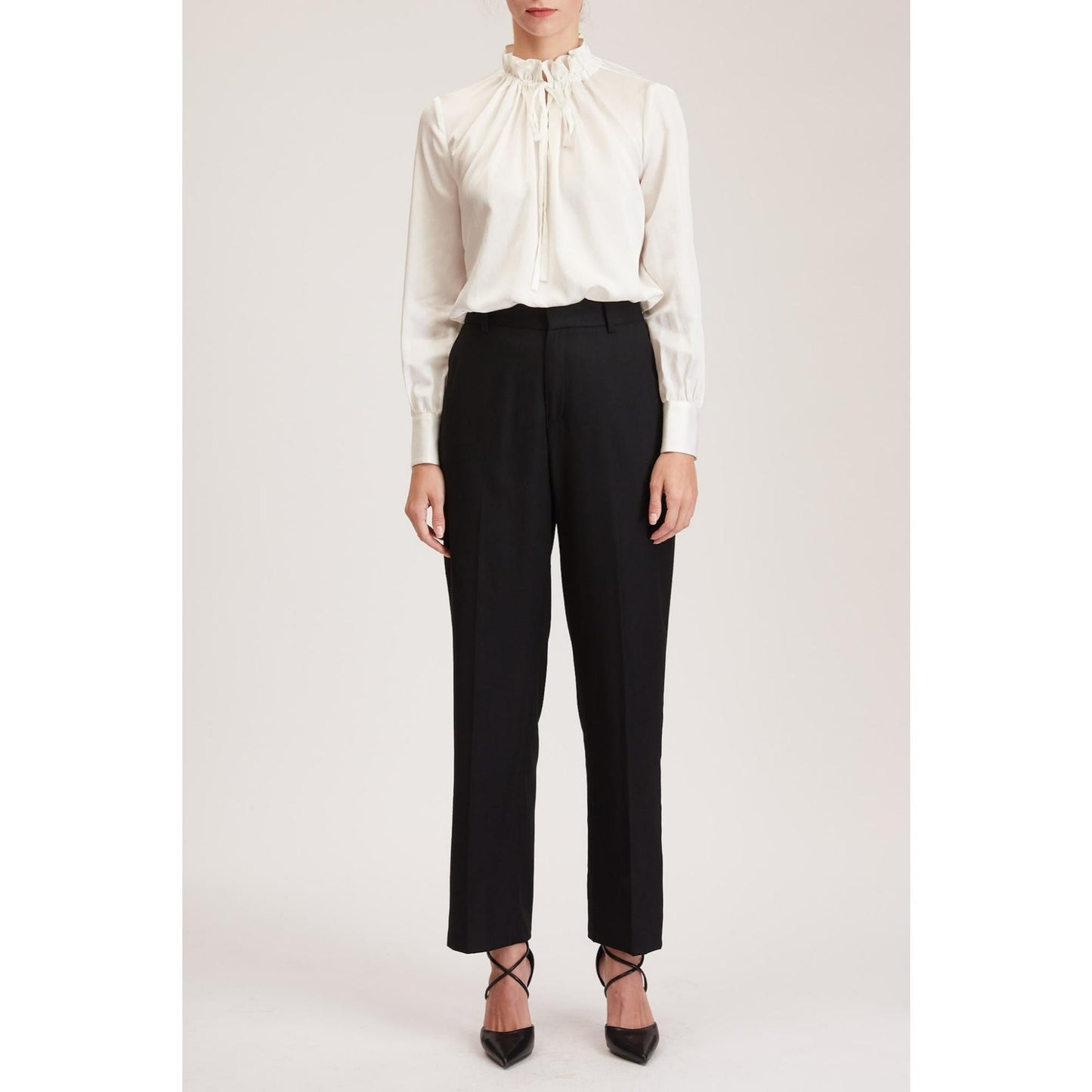 Women Manchester Trouser - High-Waisted Cropped Trousers in Plain Black Wool