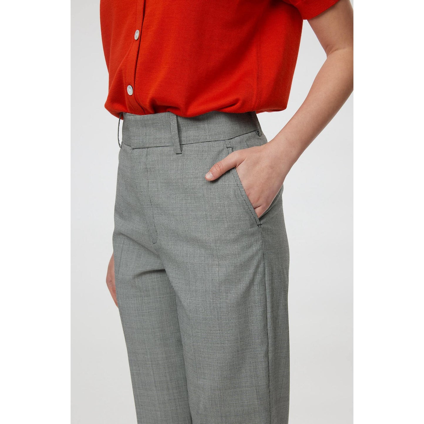 Women Dunkrik Trouser - High-Waisted Cigarette Trousers in Black & White