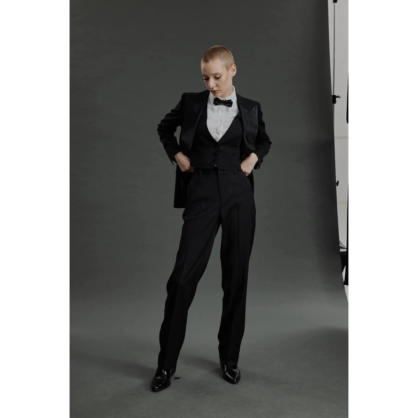 Women Canico - Limited Edition Waistcoat - Short Waistcoat in Black