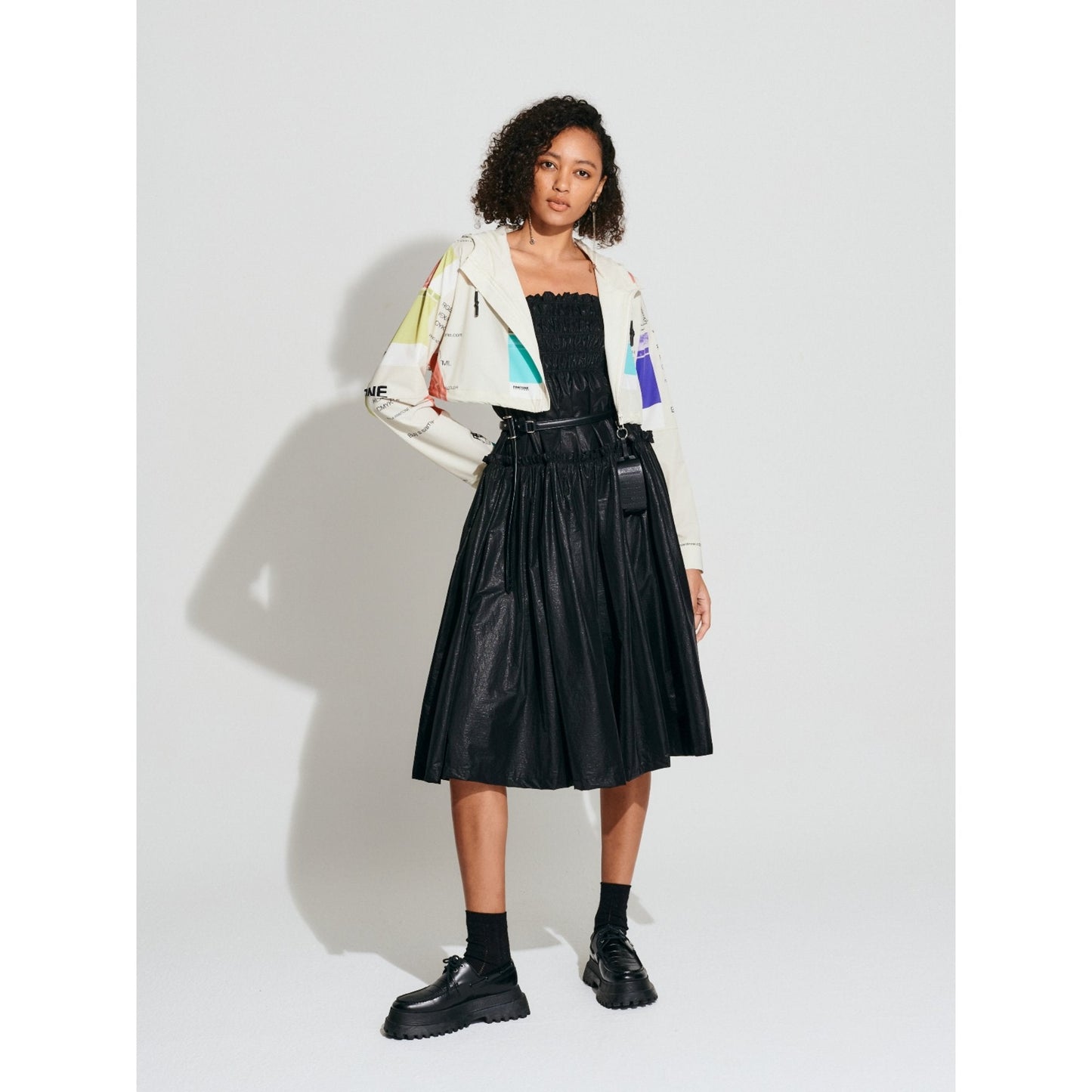 Women Pantone Collection : Packable Cropped Zip Up Jacket - Beige