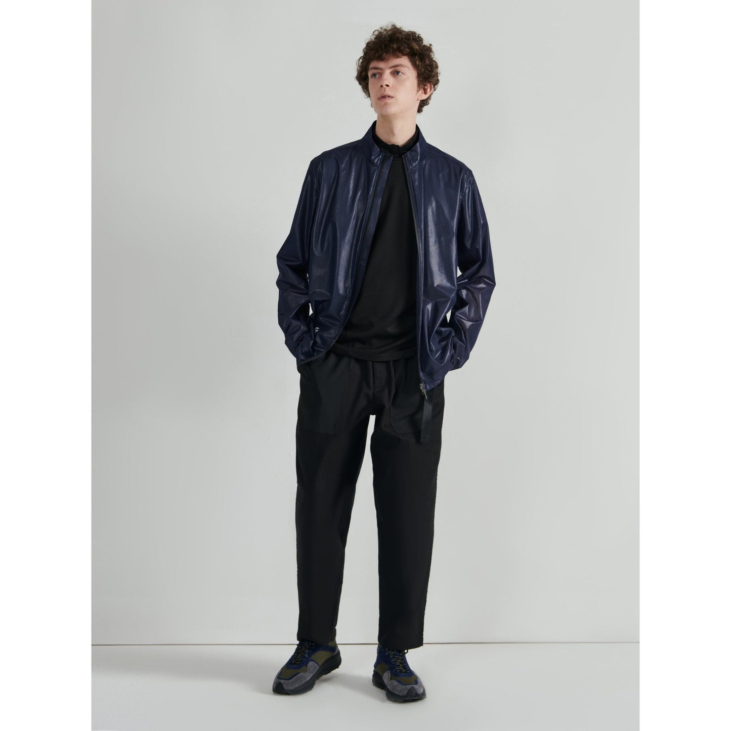 Men Running Windbreaker - Navy