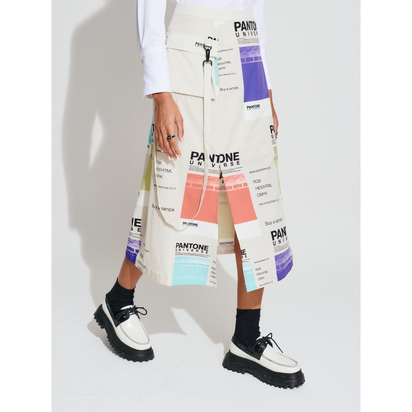Women Pantone Collection : Packable Side Pocket Skirt - Beige