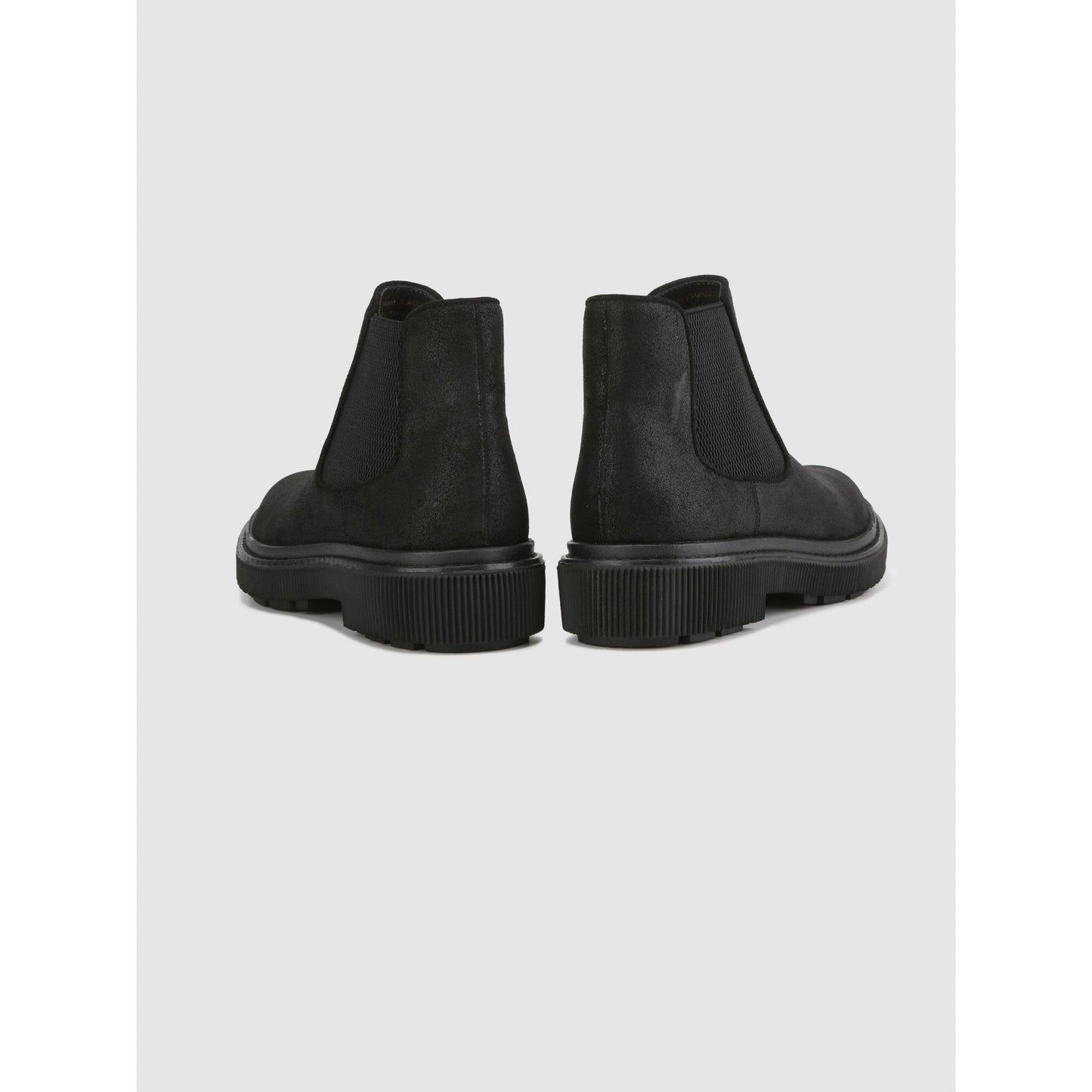 Men Chunky Sole Chelsea Boot - Black