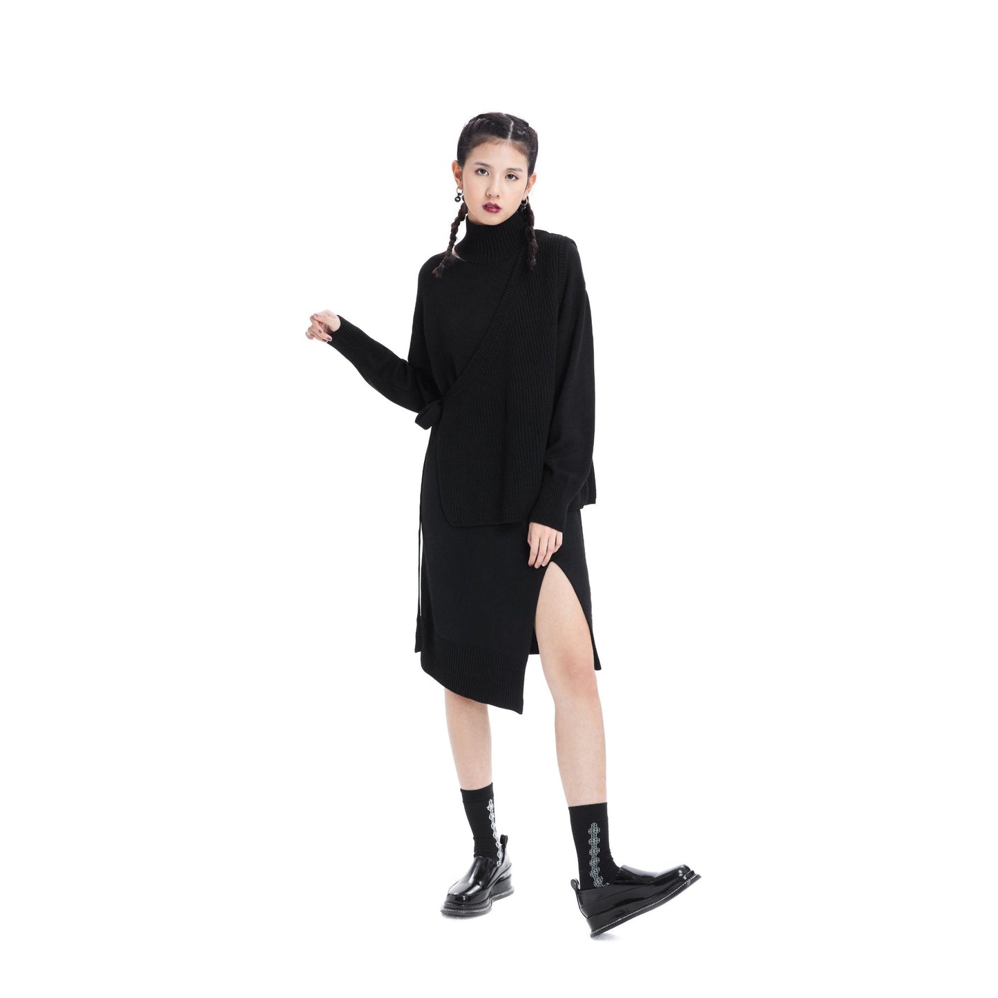 女款二合一毛衣洋裝搭配單背心 - 黑色