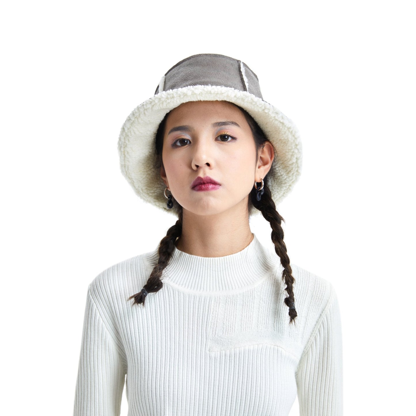 Women Sueded Shearling Bucket Hat - Grey