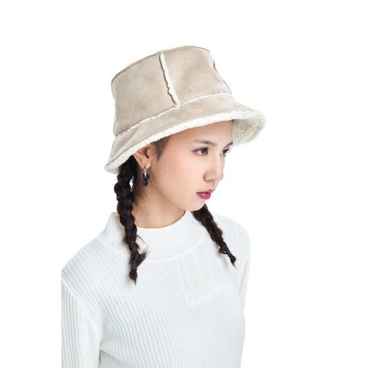 Women Sueded Shearling Bucket Hat - Ivory