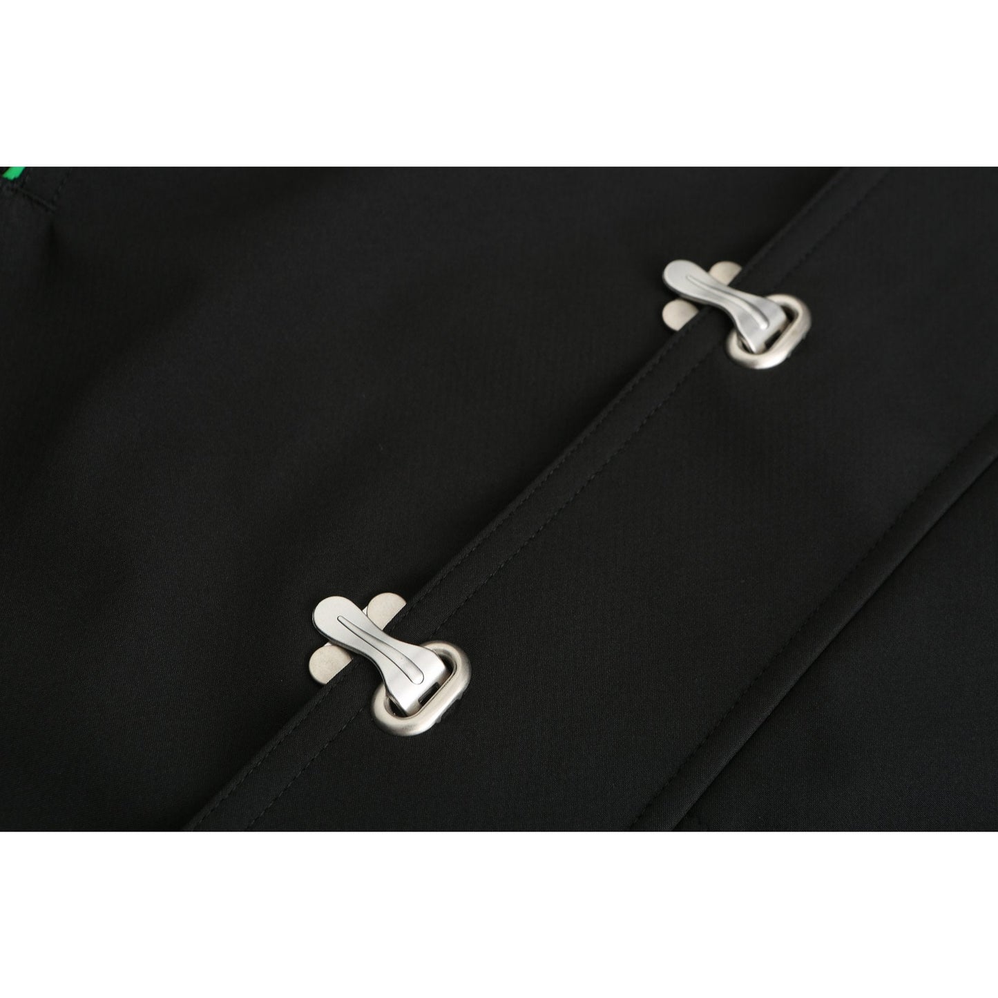 Women Oversize Outdoor Windbearker - Black