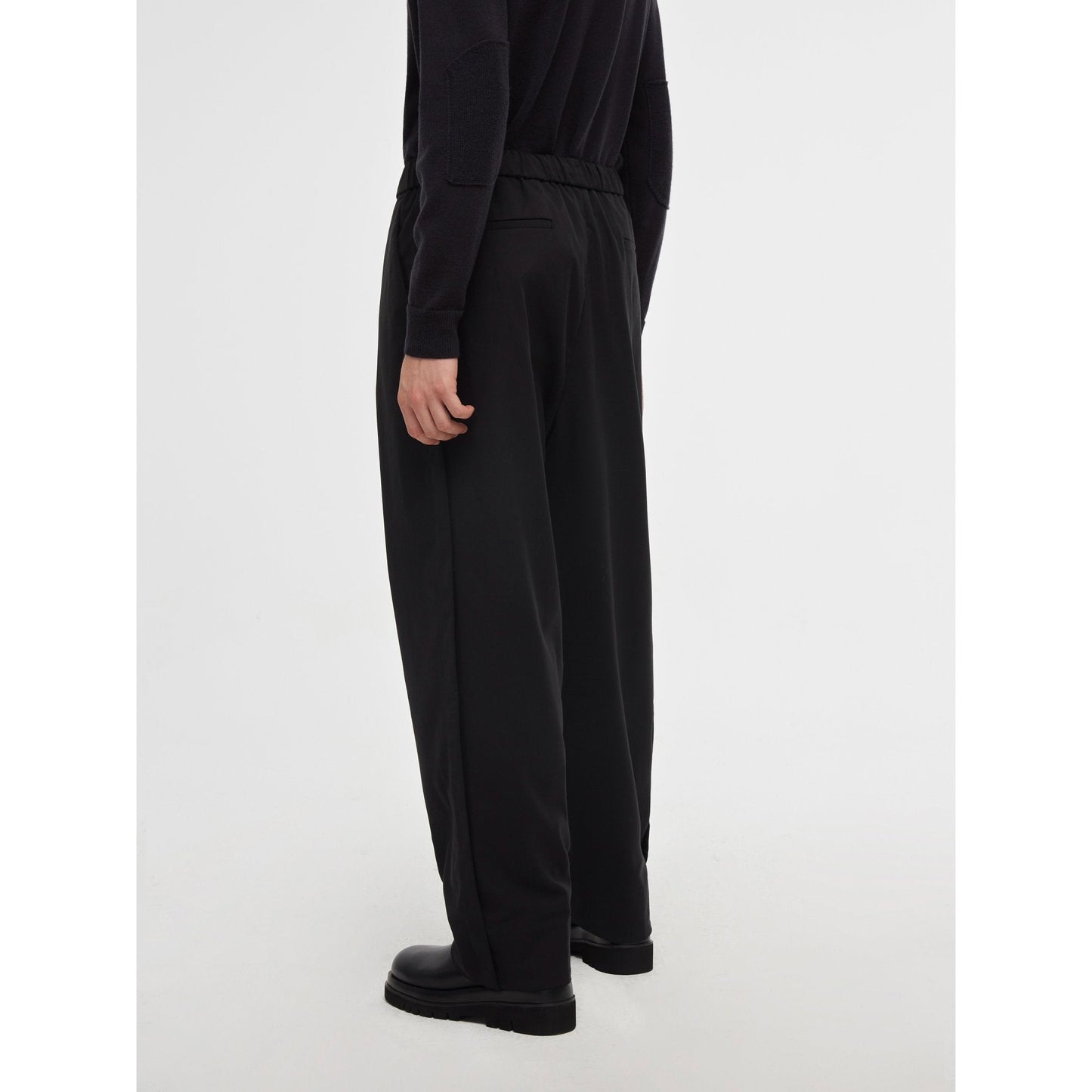 Men Pleated Pants - Black