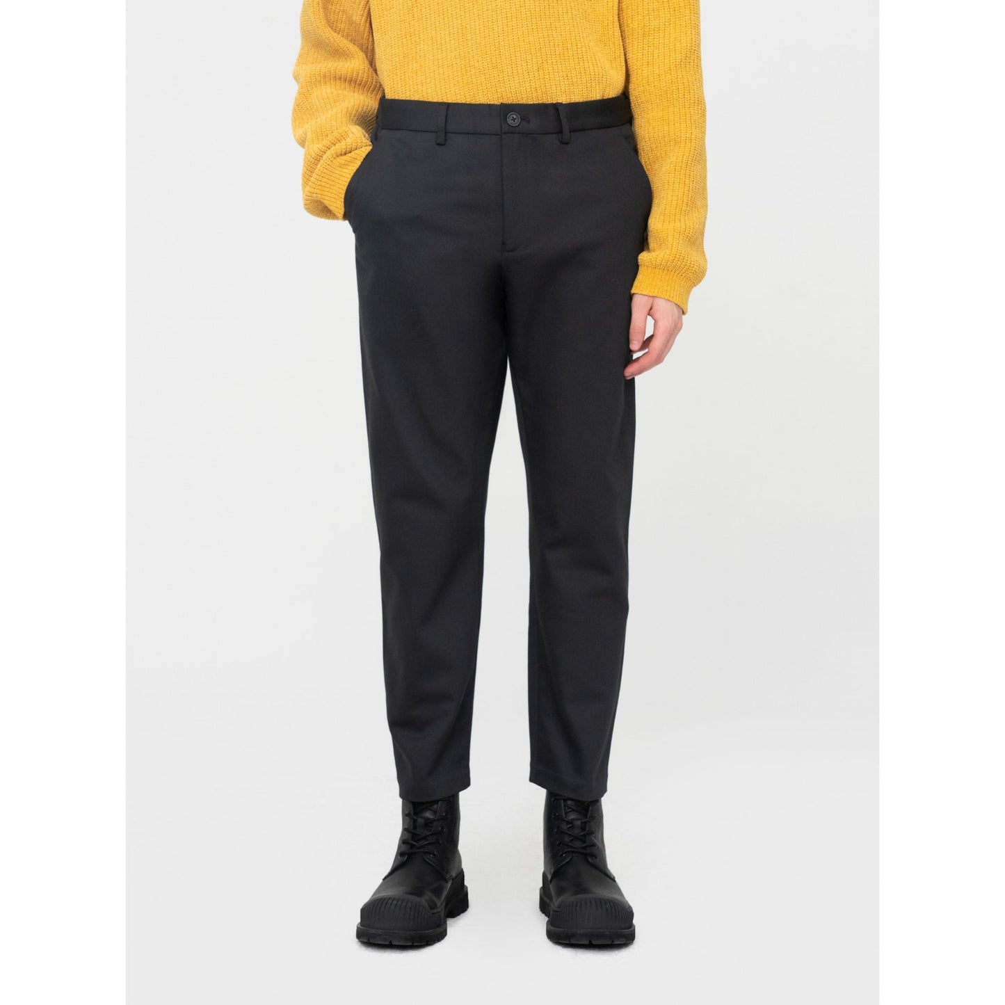Men P-07 Essential Trousers - Navy