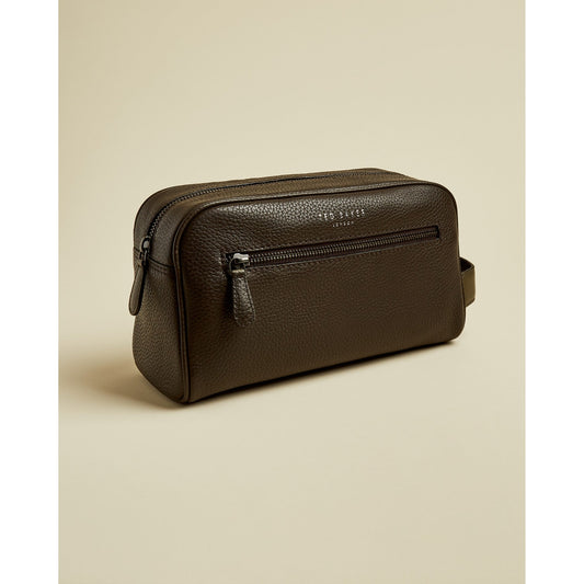 Men Snax-Core Leather Washbag - Xbrnchocol