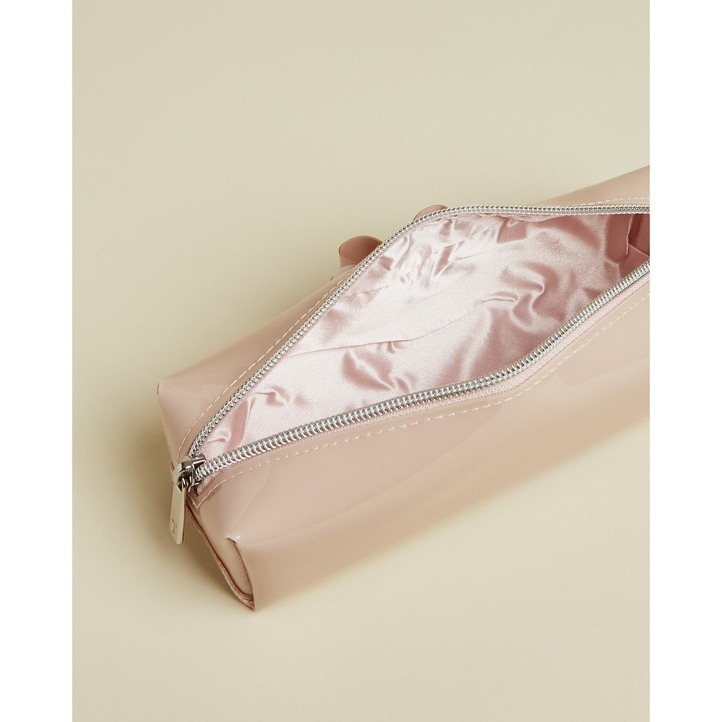 Women Holleey-Bow Brush Case - Dusky Pink
