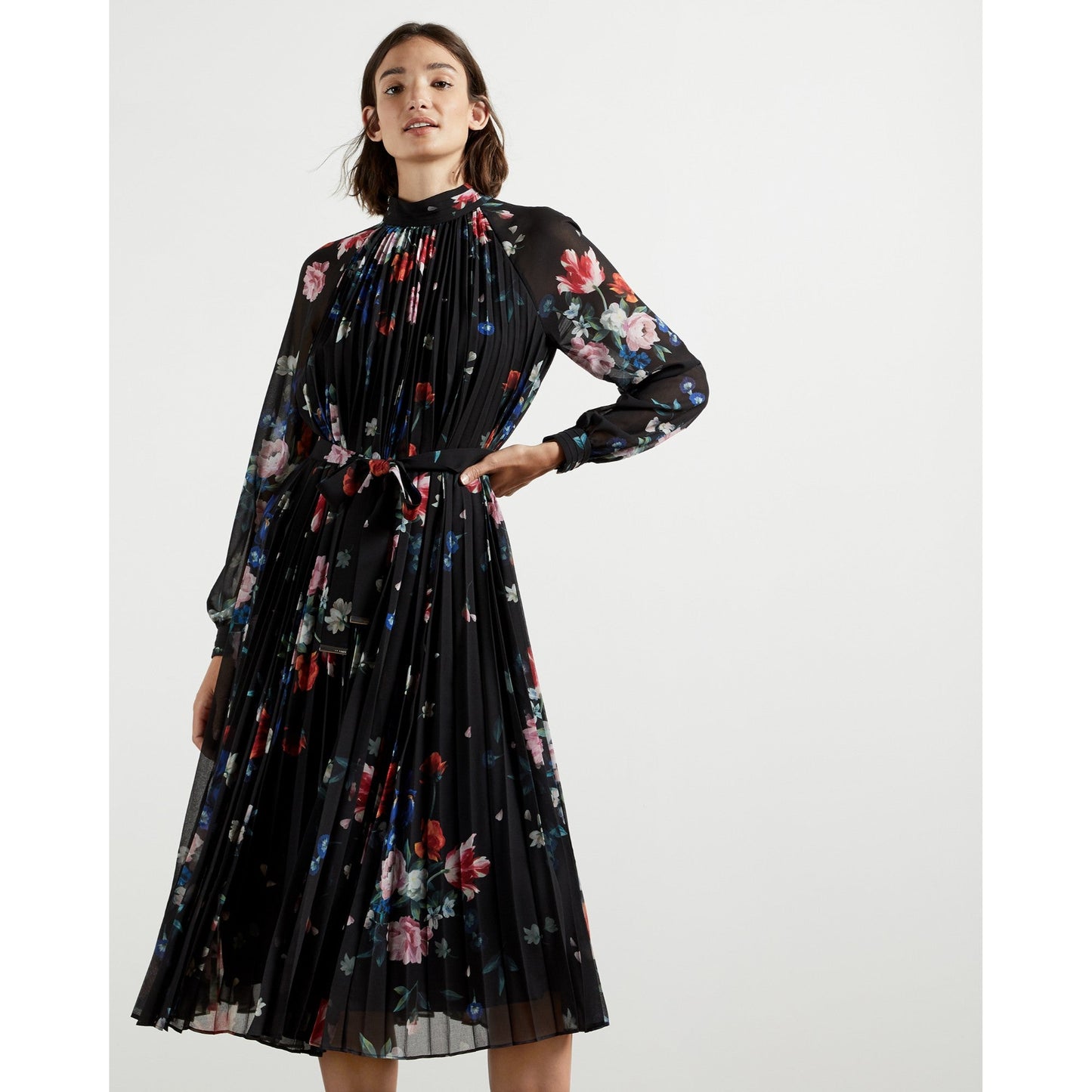 Women Naniro-Sandalwood Pleated Midi Dress - Black