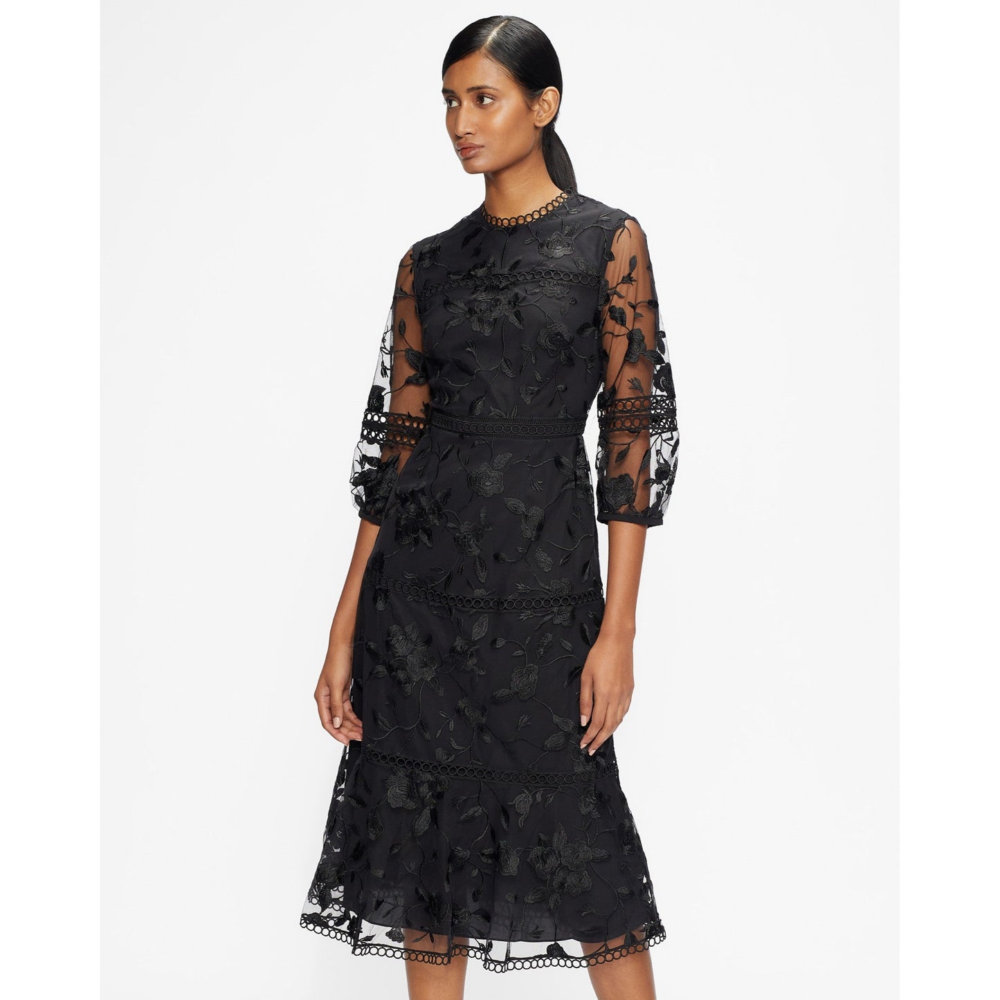 Women Minerva-Tiered Midi Dress With Lace Detail - Black